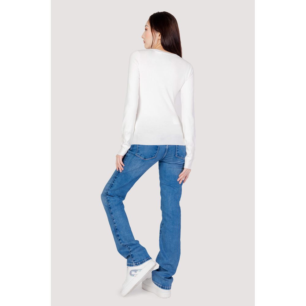 Sweat-shirt en coton blanc de Guess, style décontracté, avec logo Guess visible à l'avant.