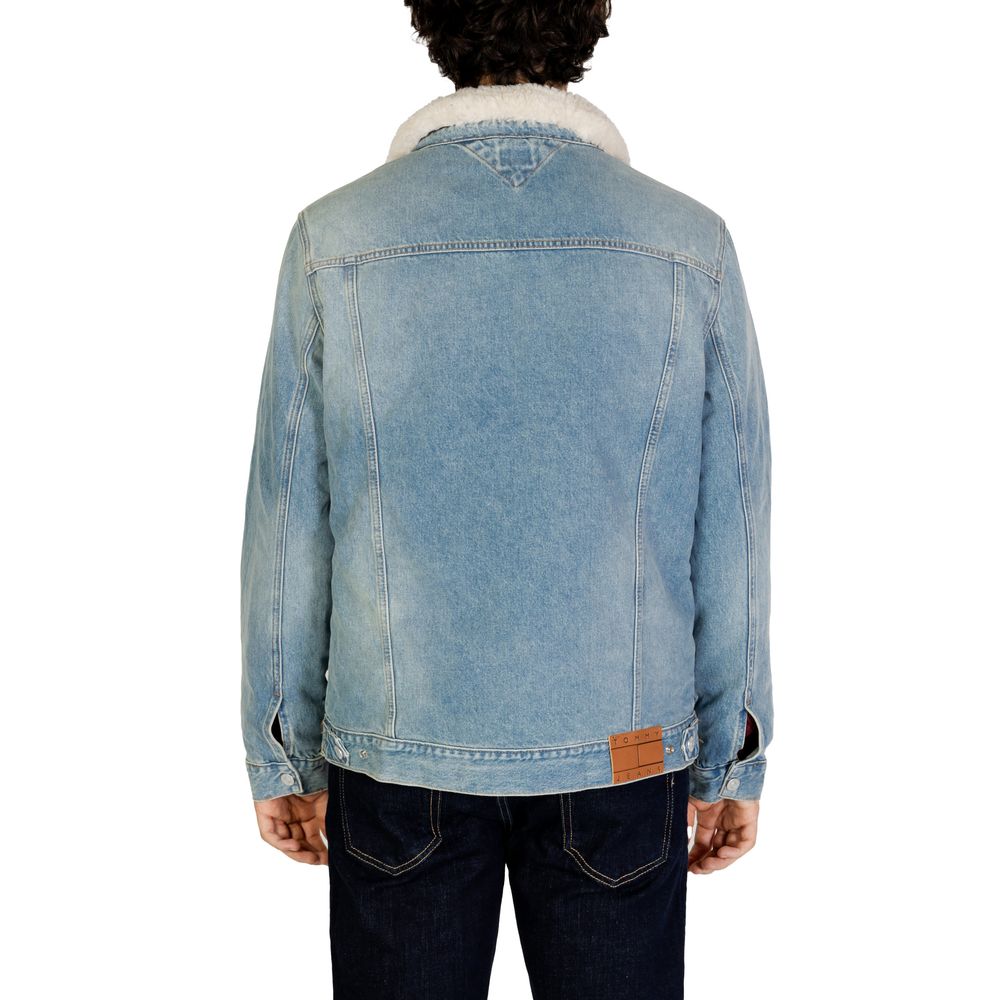 Veste en jean en coton bleu clair de Tommy Hilfiger Jeans, coupe décontractée avec boutons et poches frontales.