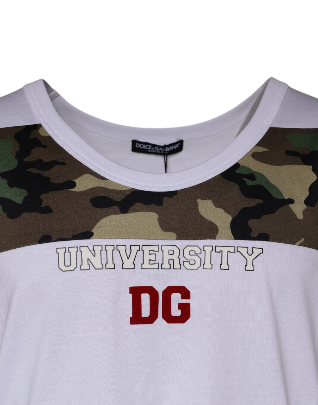 T-shirt sans manches Dolce & Gabbana blanc avec motif camouflage, design décontracté et tendance.