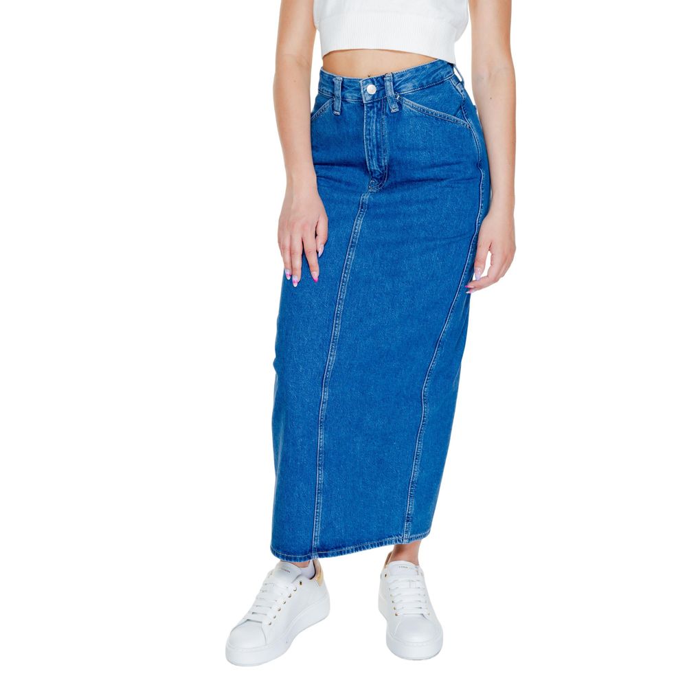 Jupe longue en coton bleu de Calvin Klein Jeans, style décontracté avec taille haute et coupe fluide.