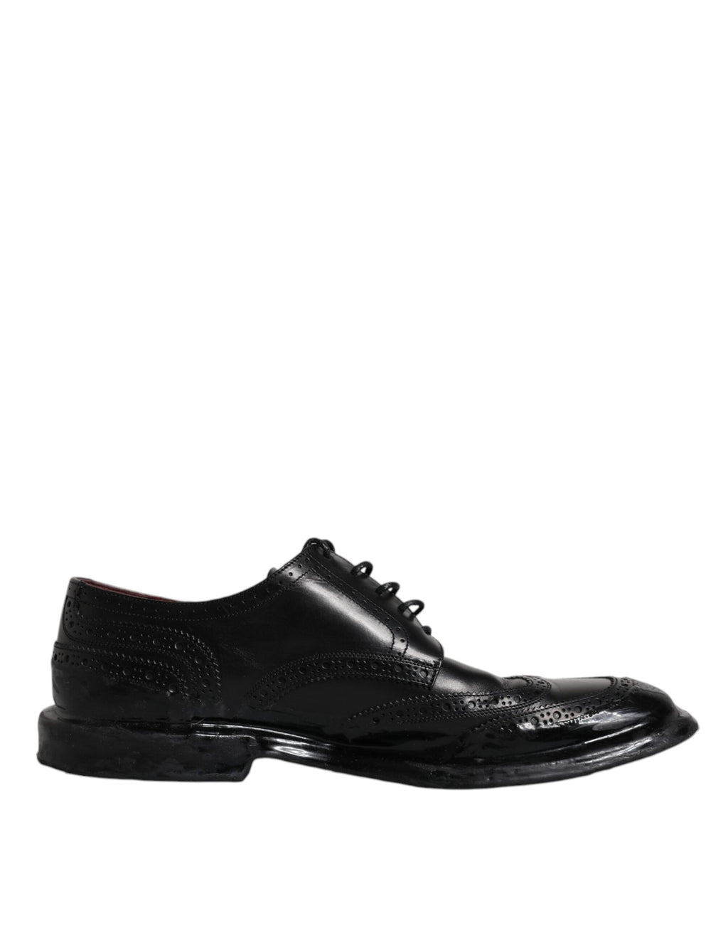 Chaussures derby en cuir noir Dolce & Gabbana, souliers habillés wingtip pour homme, détails élégants et finition de qualité.
