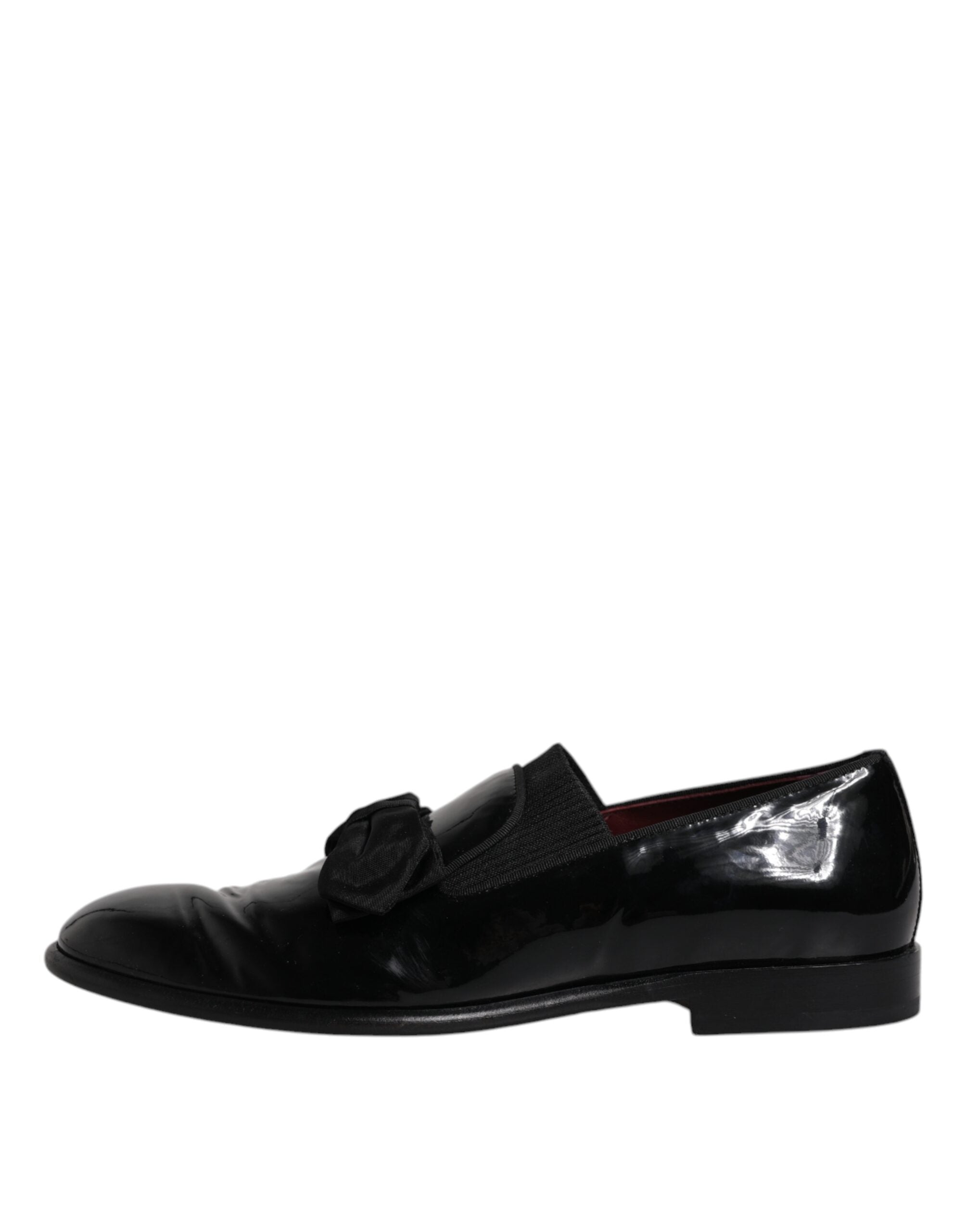 Chaussures habillées en cuir noir pour homme de Dolce & Gabbana, mocassins formels élégants et sophistiqués.