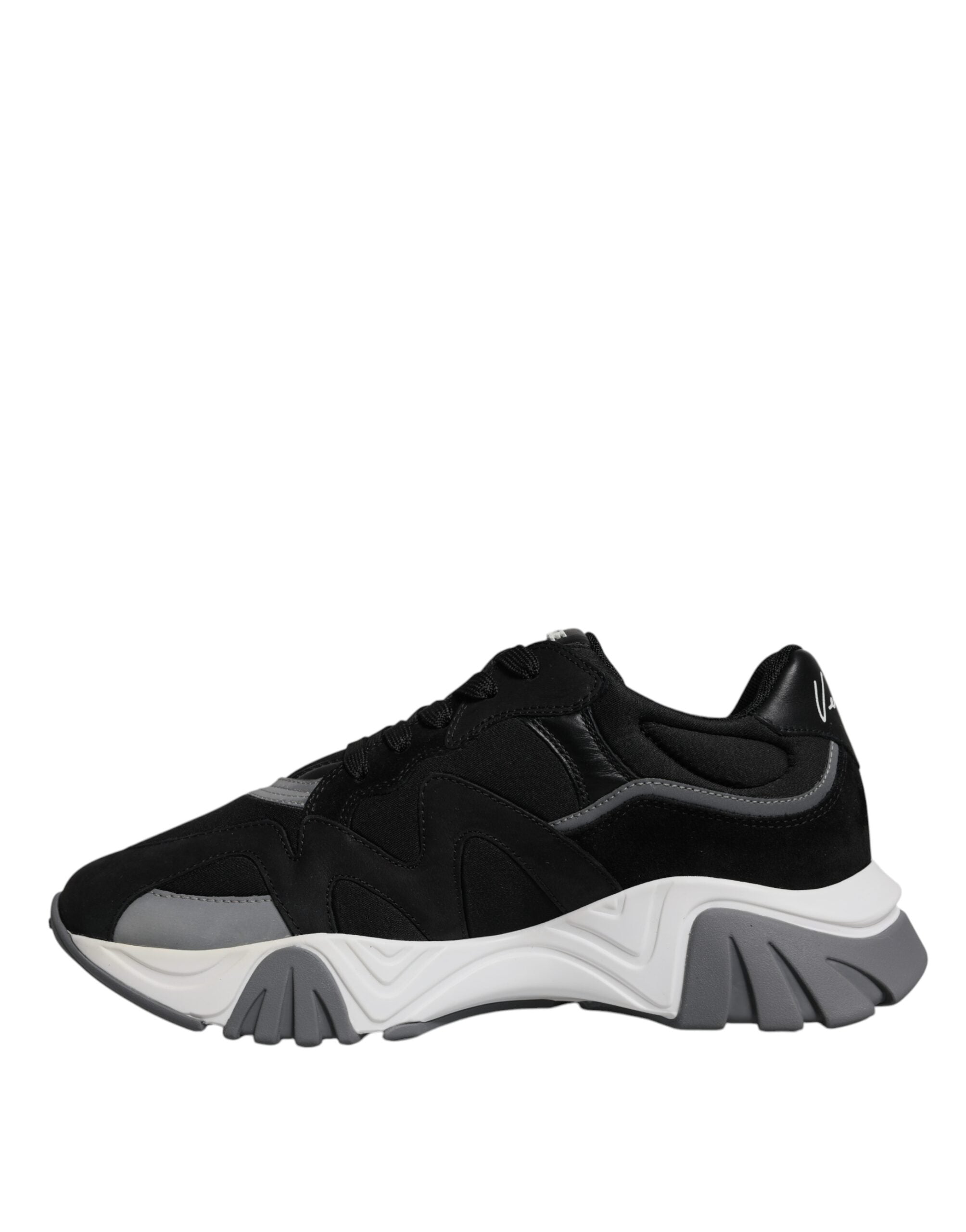 Chaussures sneakers basses en cuir noir et néoprène Versace Squalo, style chunky et moderne, vue de face.
