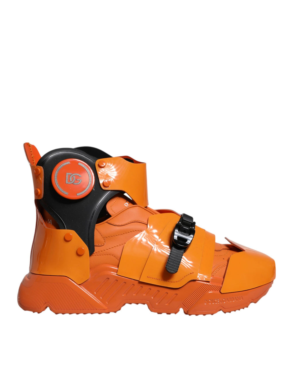 Chaussures sneakers montantes Dolce & Gabbana à panneaux orange multicolore, design chunky et tendance.