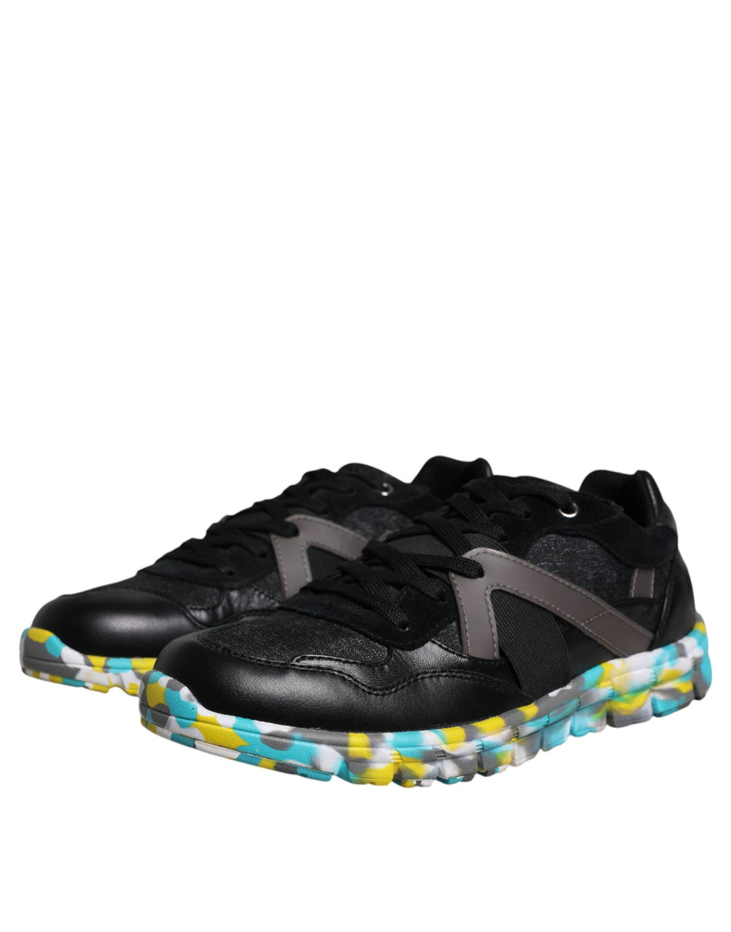 Chaussures sneakers basses en polyester noir pour homme de Dolce & Gabbana, vue de face avec détails du design.