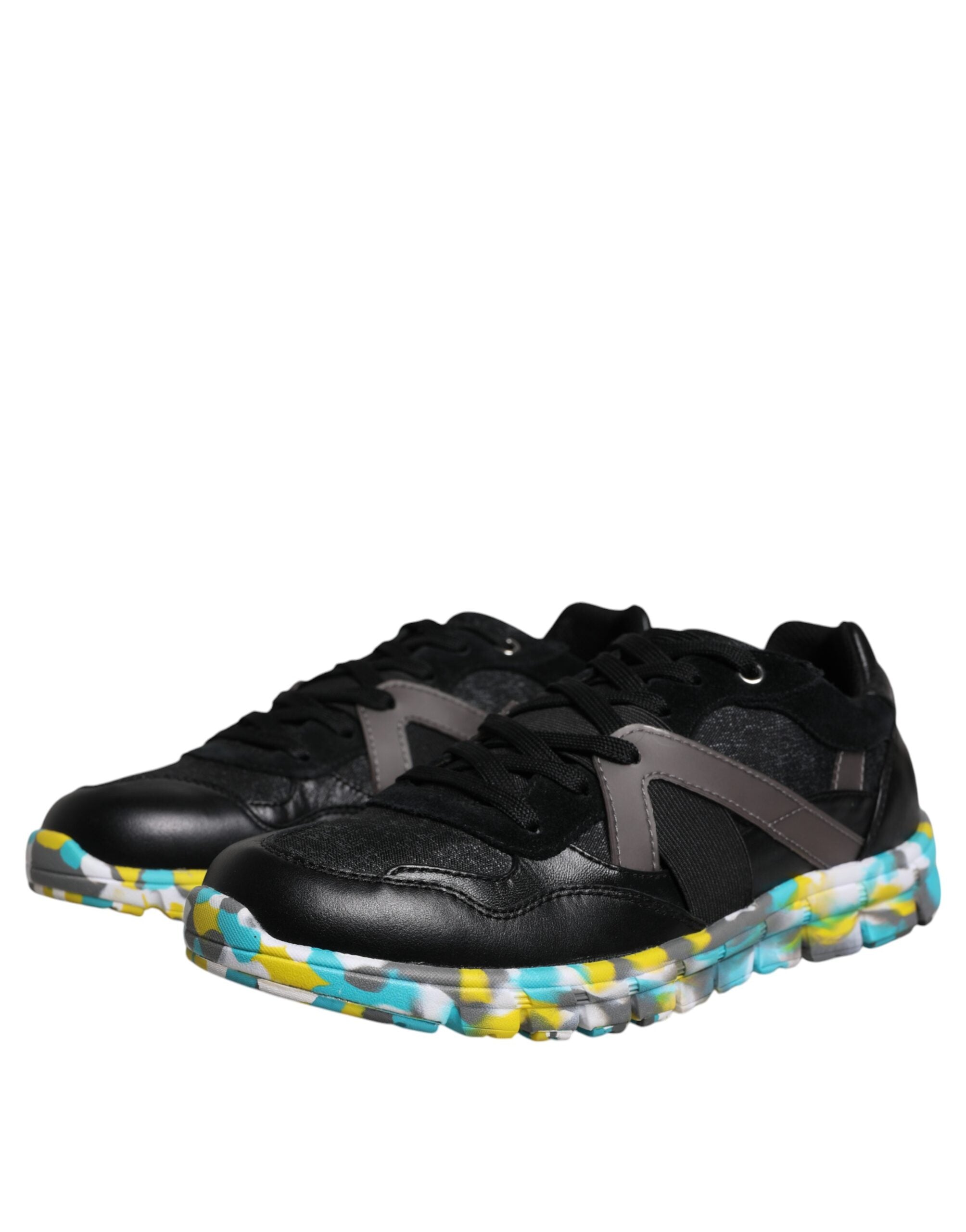Chaussures sneakers basses en polyester noir pour homme de Dolce & Gabbana, vue de face avec détails du design.