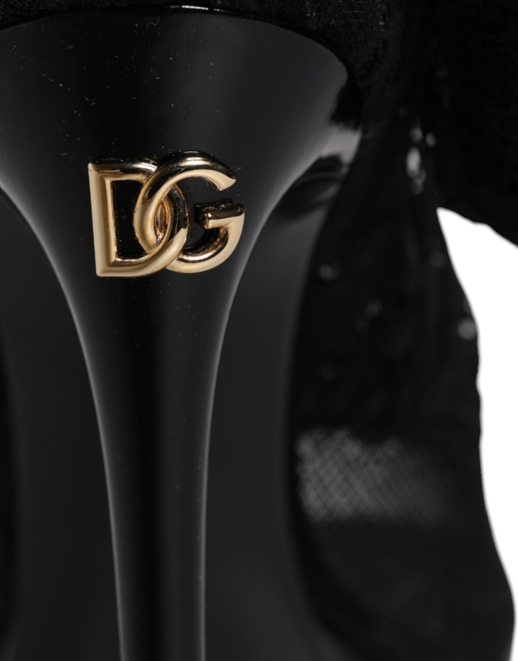 Bottes noires en dentelle stretch Dolce & Gabbana Taormina, chaussures élégantes en lace noire, mode sophistiquée et raffinée.