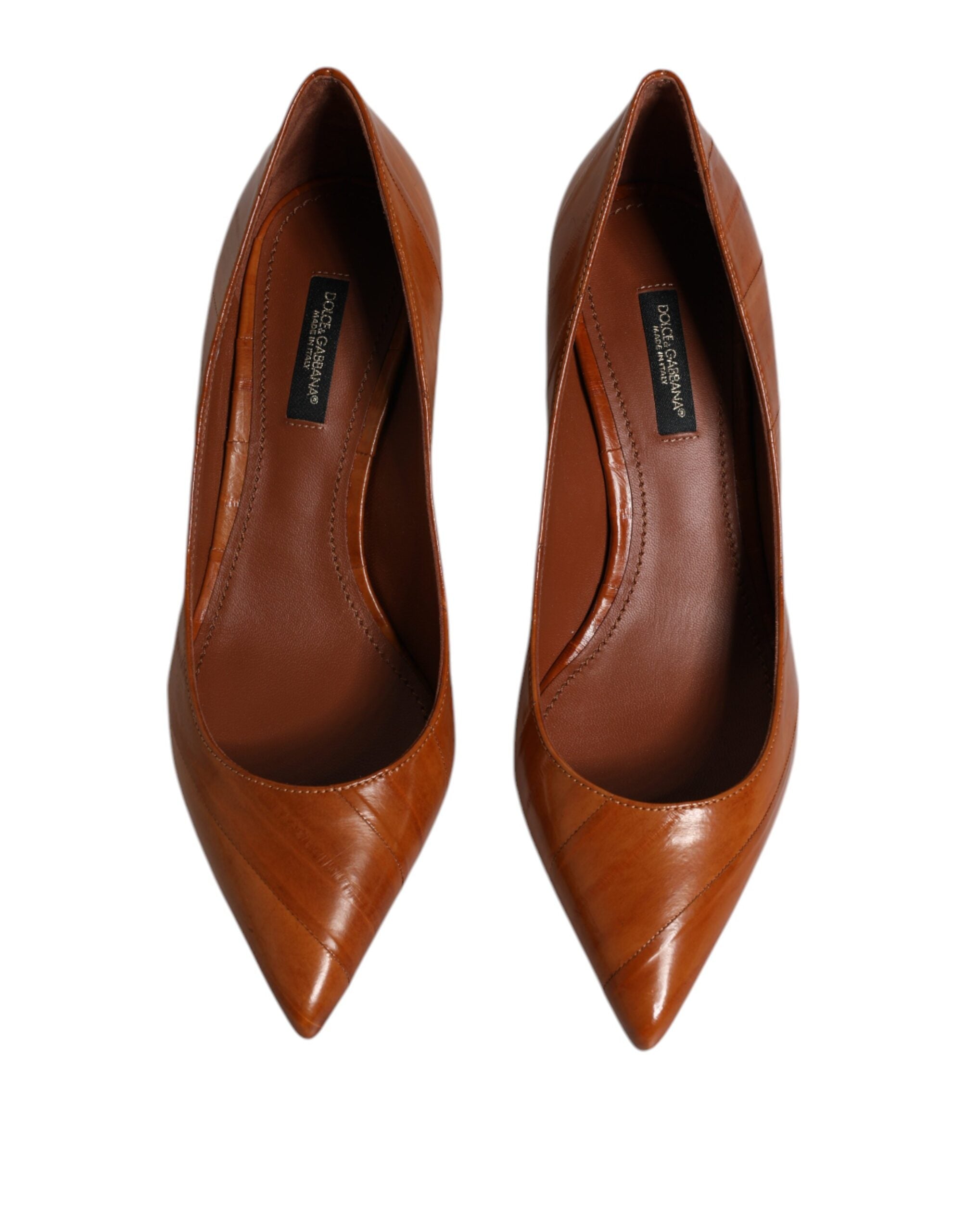 Chaussures à talons kittens en cuir marron Dolce & Gabbana, élégantes et sophistiquées, vues de face sur fond neutre.