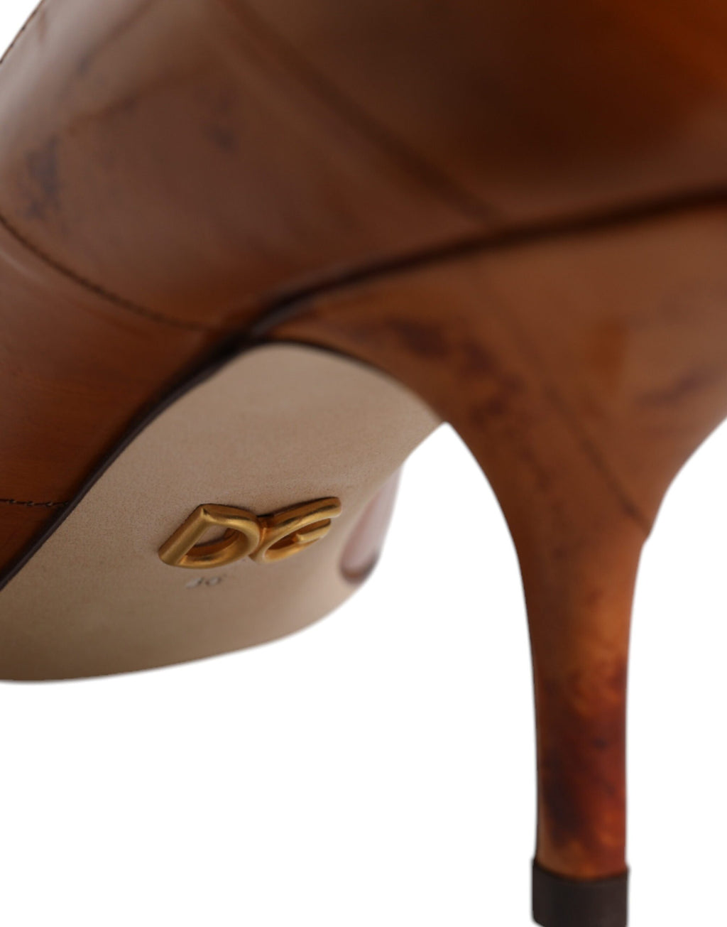 Chaussures à talons kitten en cuir marron de Dolce & Gabbana, élégantes et sophistiquées pour femmes.