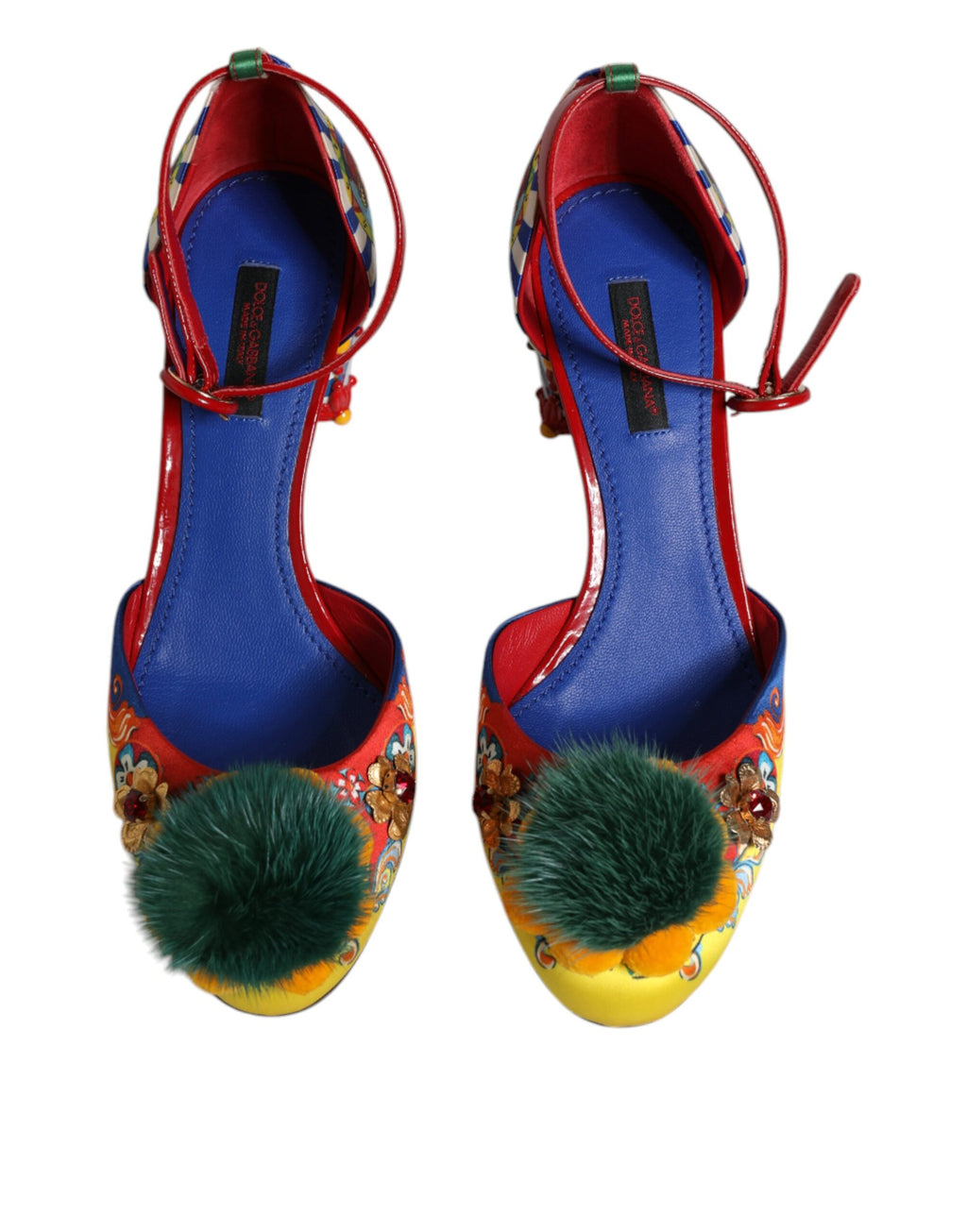 Sandales Dolce & Gabbana Carretto multicolores en cristaux et fourrure, avec design élégant et détails colorés.