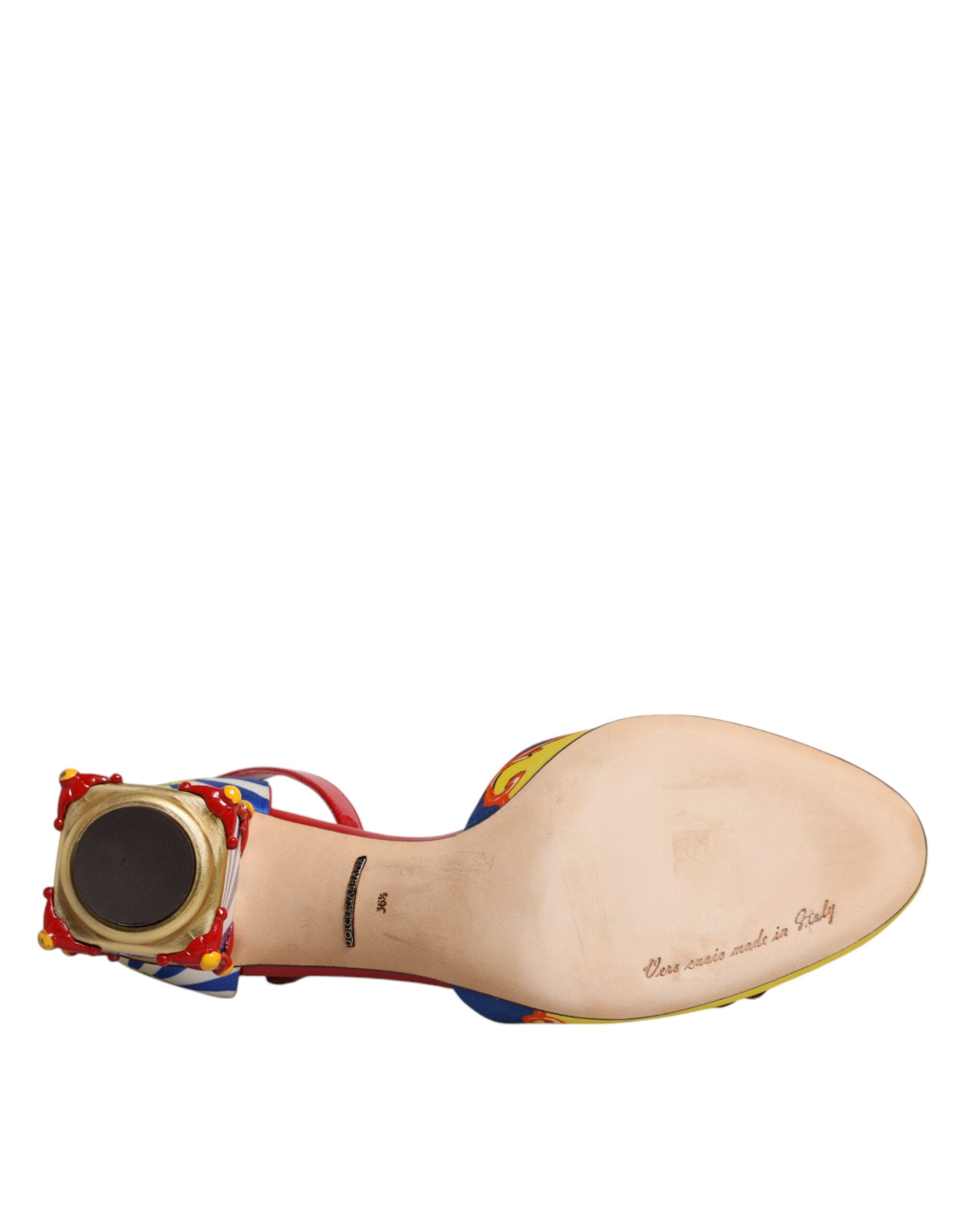 Sandales Dolce & Gabbana Carretto multicolores en cristal et fourrure, élégantes chaussures à talons pour femme.
