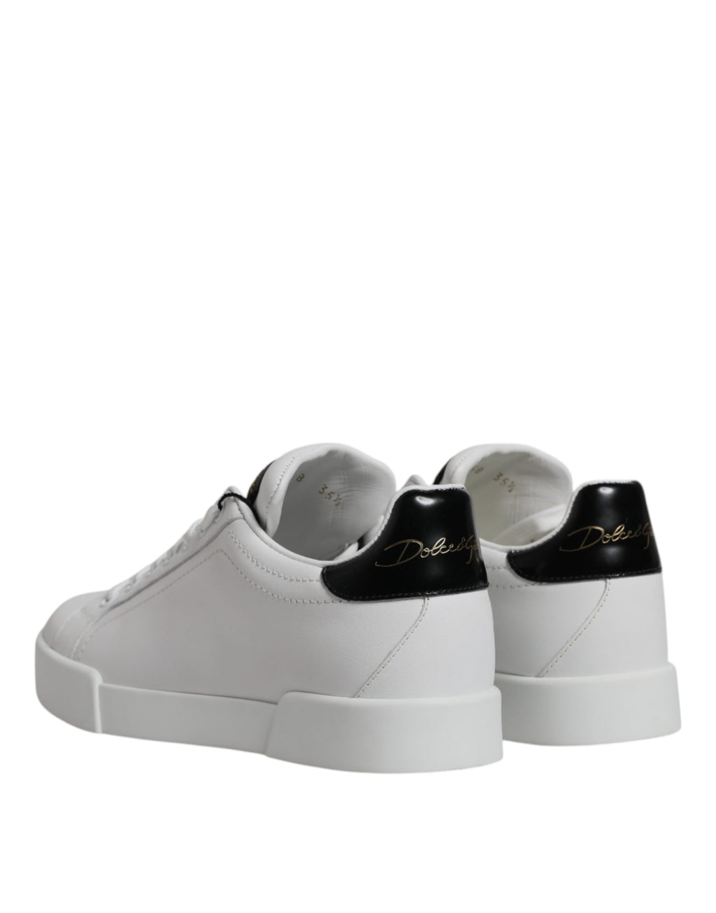 Chaussures sneakers basses en cuir blanc Dolce & Gabbana, style classique et élégant, vue de face.