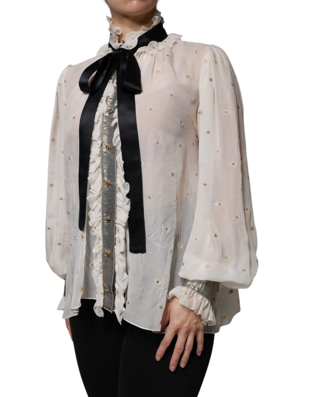 Chemise Dolce & Gabbana en soie blanche avec col ascot, top élégant en mélange de soie et de coton, vue de face.