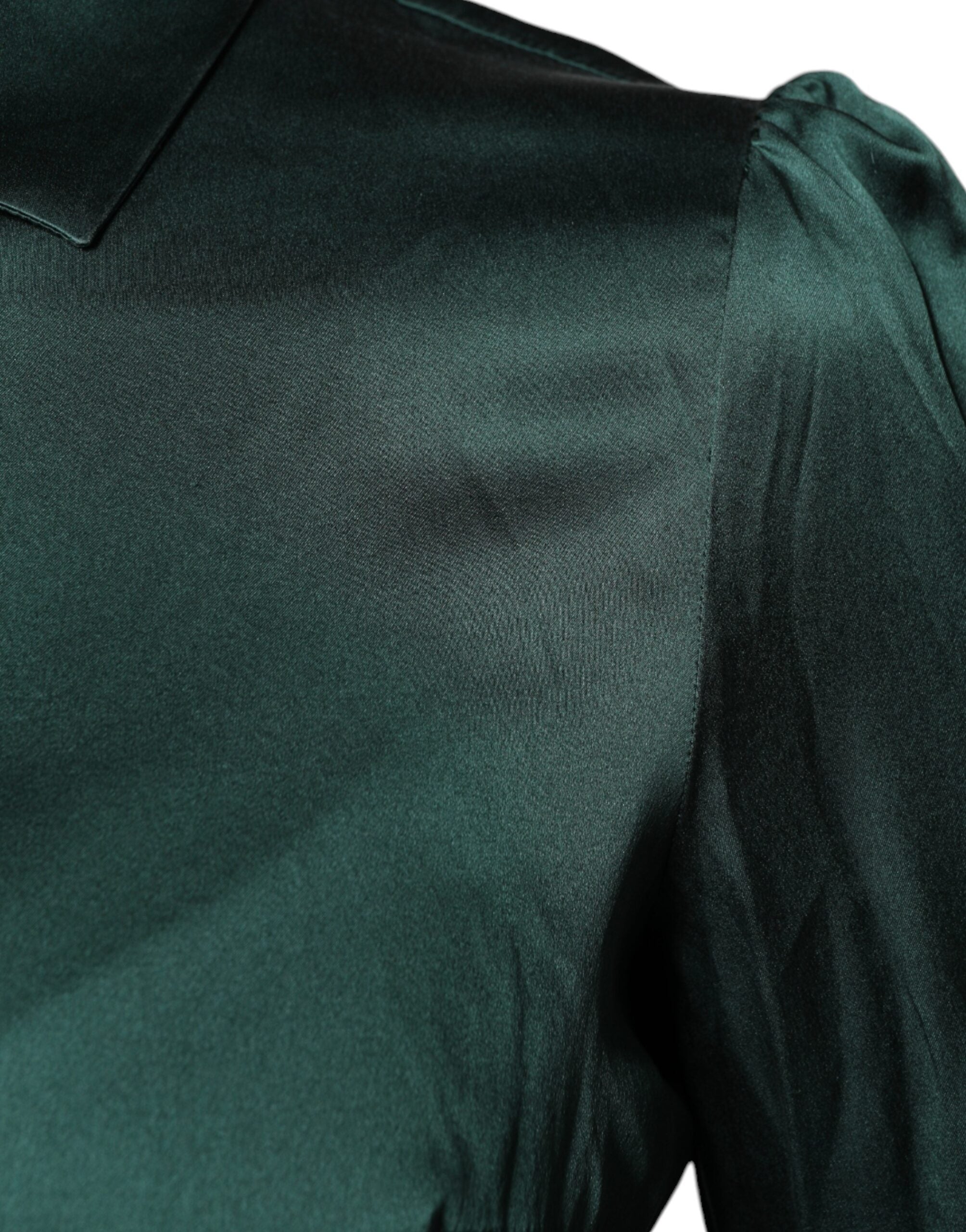 Chemise en soie vert foncé Dolce & Gabbana à manches longues avec boutons, élégante et élégante.