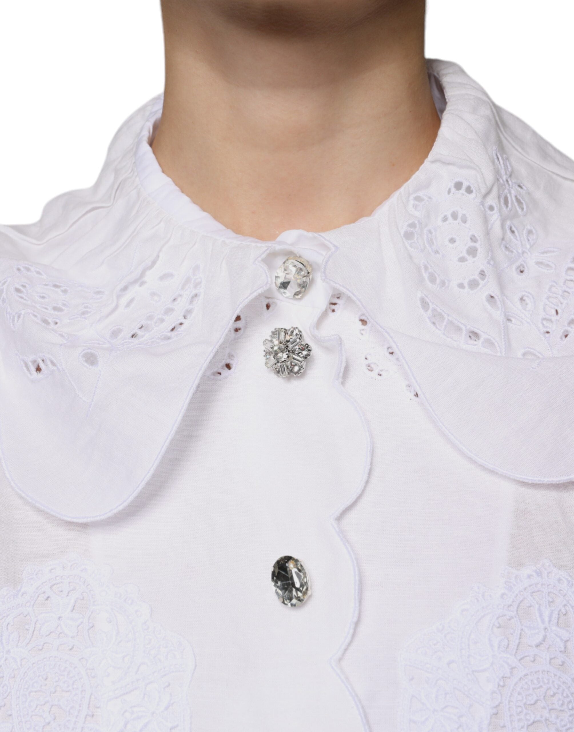Chemisier blanc en coton avec dentelle et col Dolce & Gabbana, élégant haut à manches longues et détails raffinés.