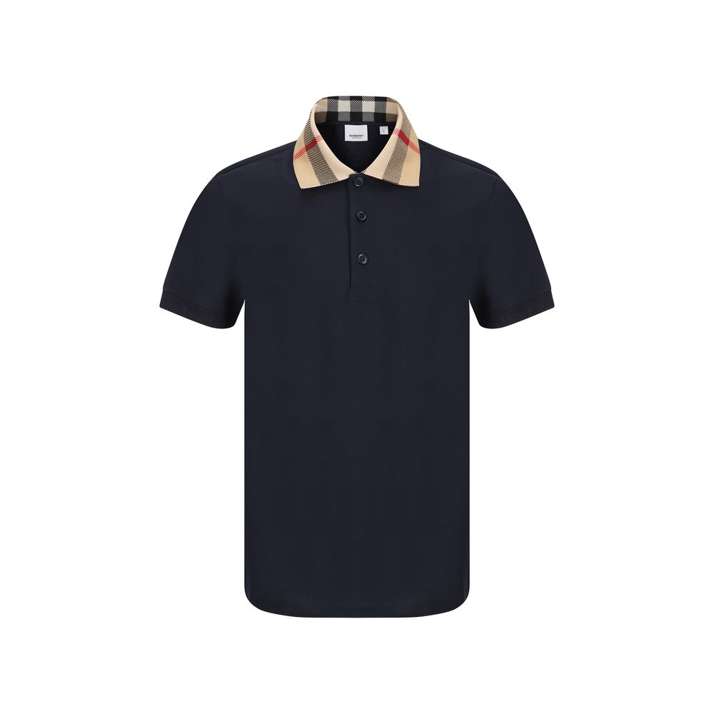 Chemise polo en coton bleu de marque Burberry, avec col classique et logo emblématique visible.