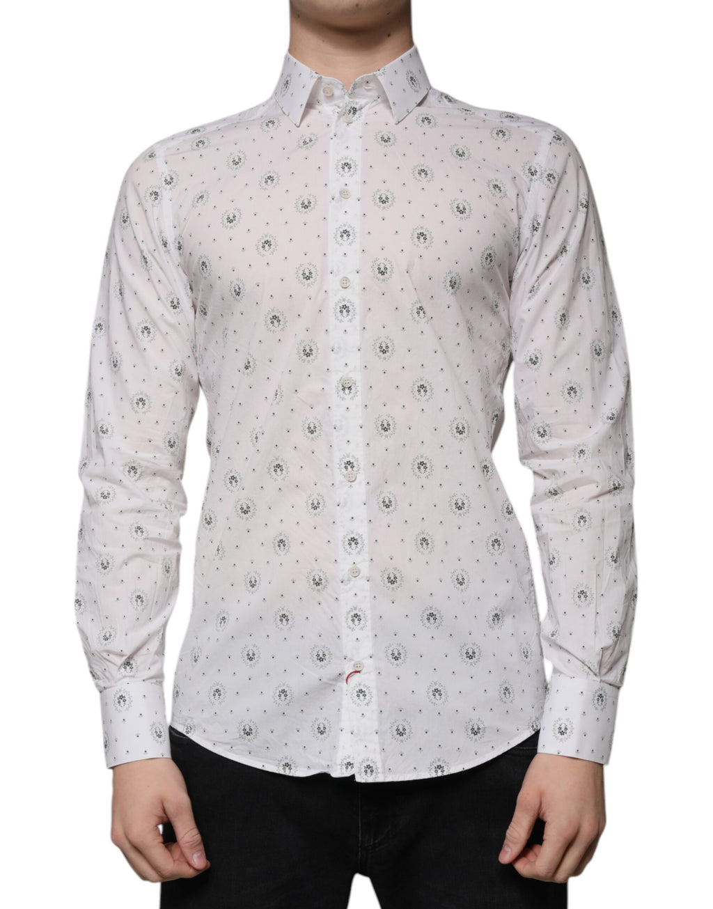Chemise blanche en coton imprimé pour homme de coupe slim chez Dolce & Gabbana, détail de design élégant visible.