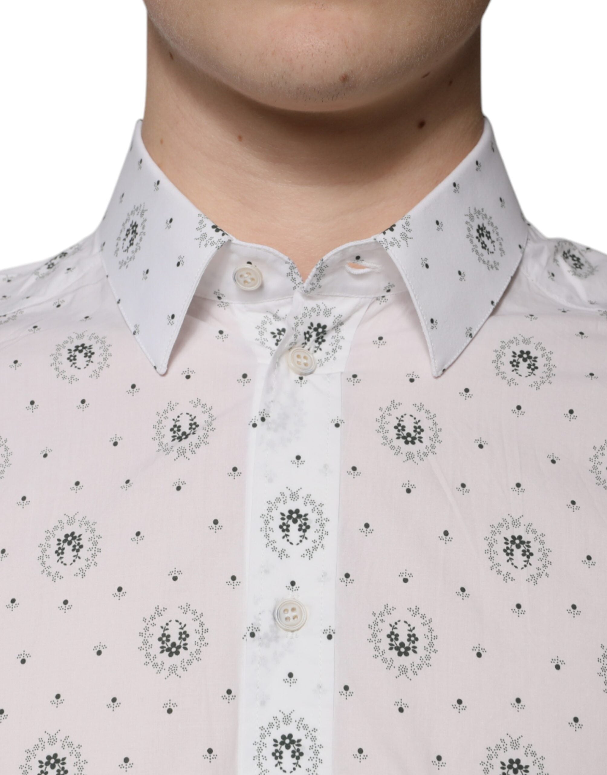 Chemise blanche imprimée en coton Dolce & Gabbana pour homme, coupe slim fit, détails élégants visibles sur l'image.