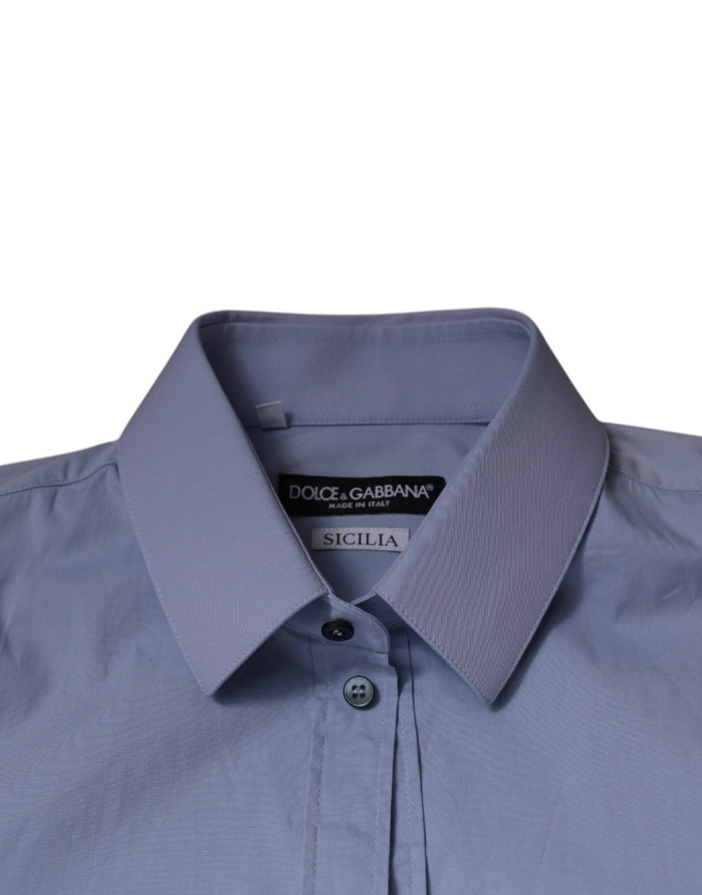 Chemise slim en coton Light Blue de Dolce & Gabbana Light Blue, style élégant et ajusté, vue de face avec col et boutons.