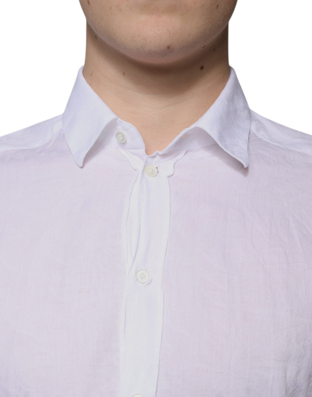 Chemise formelle blanche en coton Dolce & Gabbana pour homme, coupe slim fit, détails élégants et finition soignée.