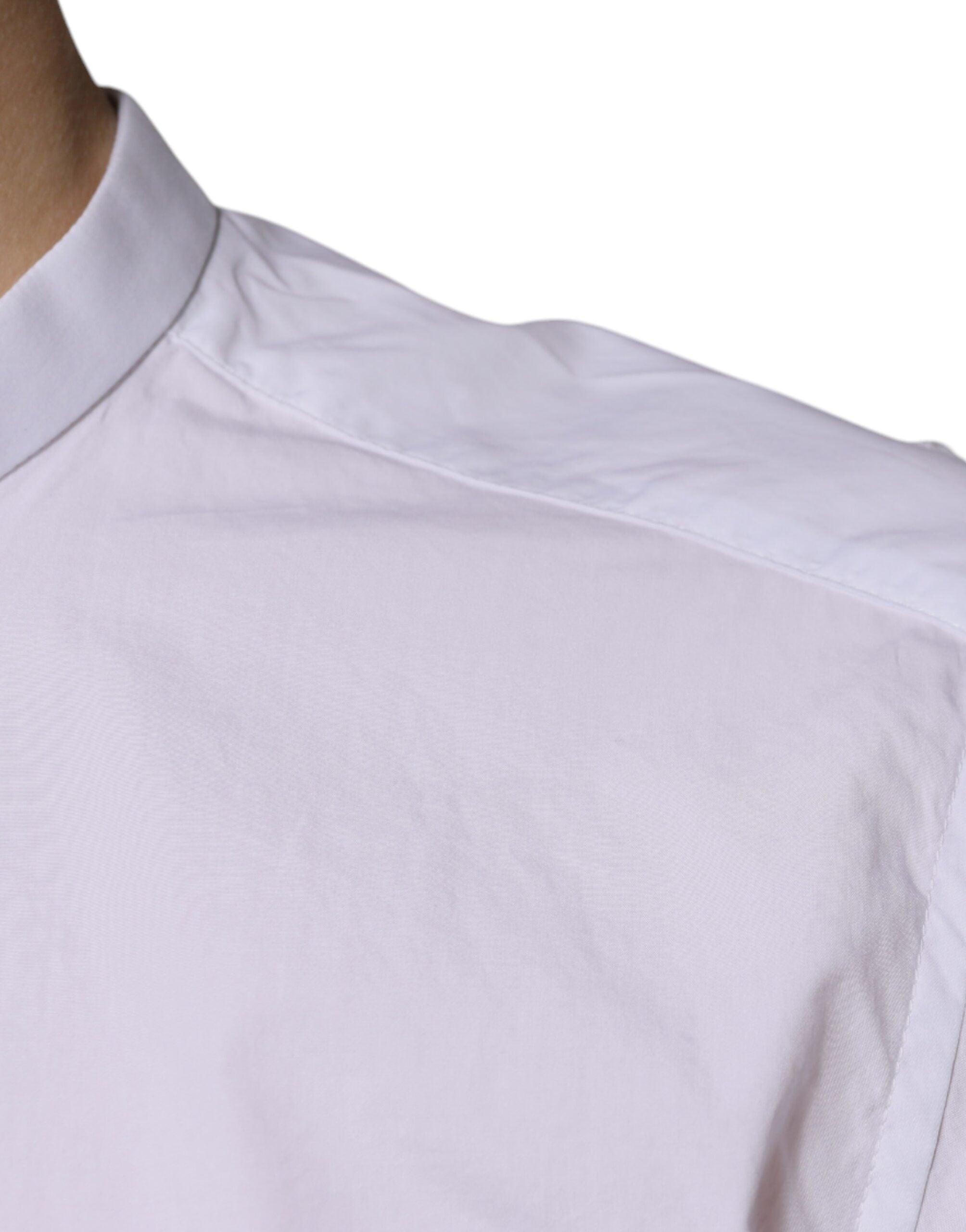 Chemise blanche en coton Dolce & Gabbana, coupe ajustée slim fit, avec col classique et boutons visibles.