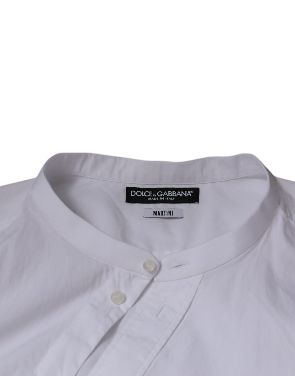Chemise blanche en coton Dolce & Gabbana, coupe slim fit, manche longue, élégant vêtement pour homme.