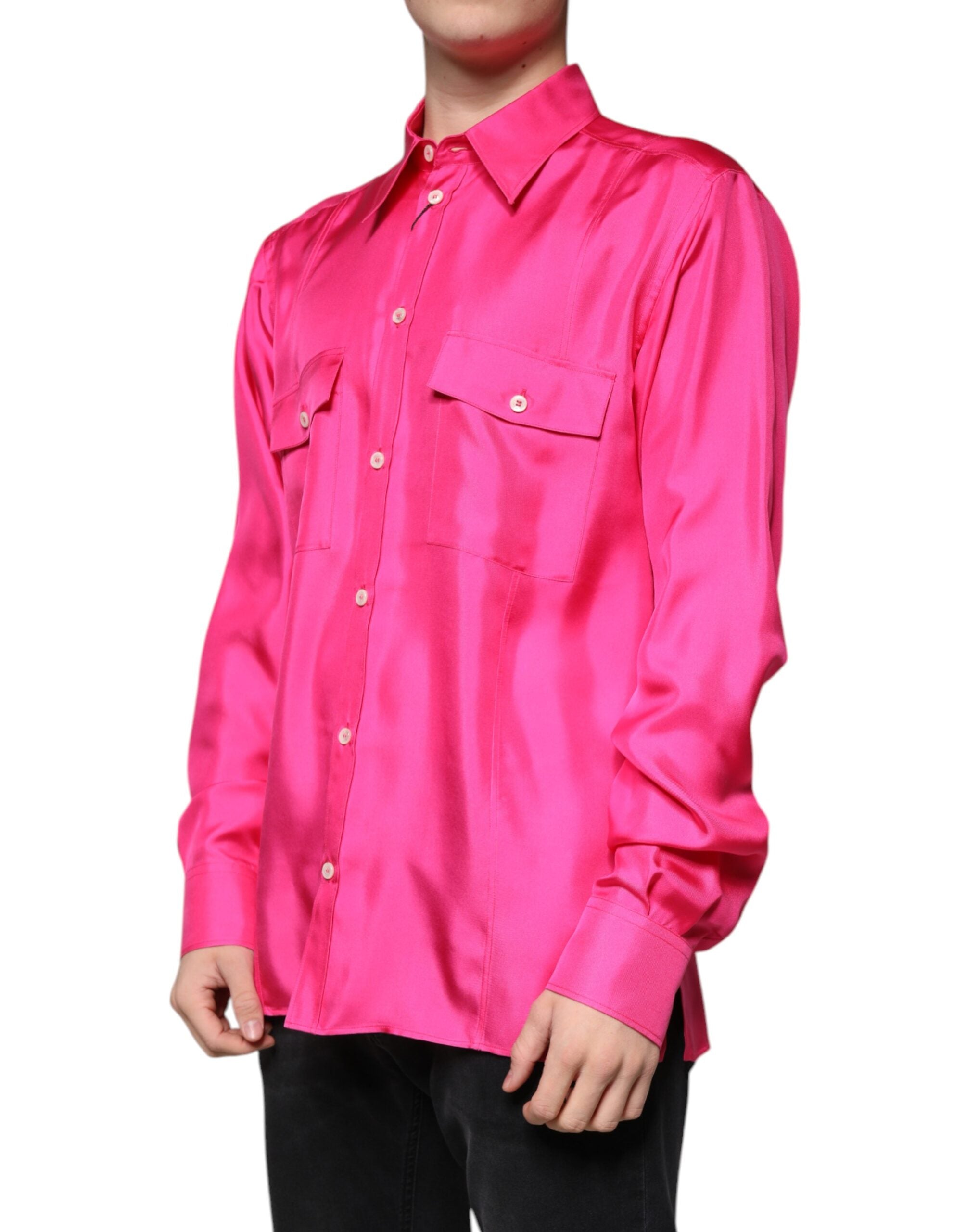 Chemise pour homme Dolce & Gabbana en soie rose avec col et boutons, vue détaillée du devant.