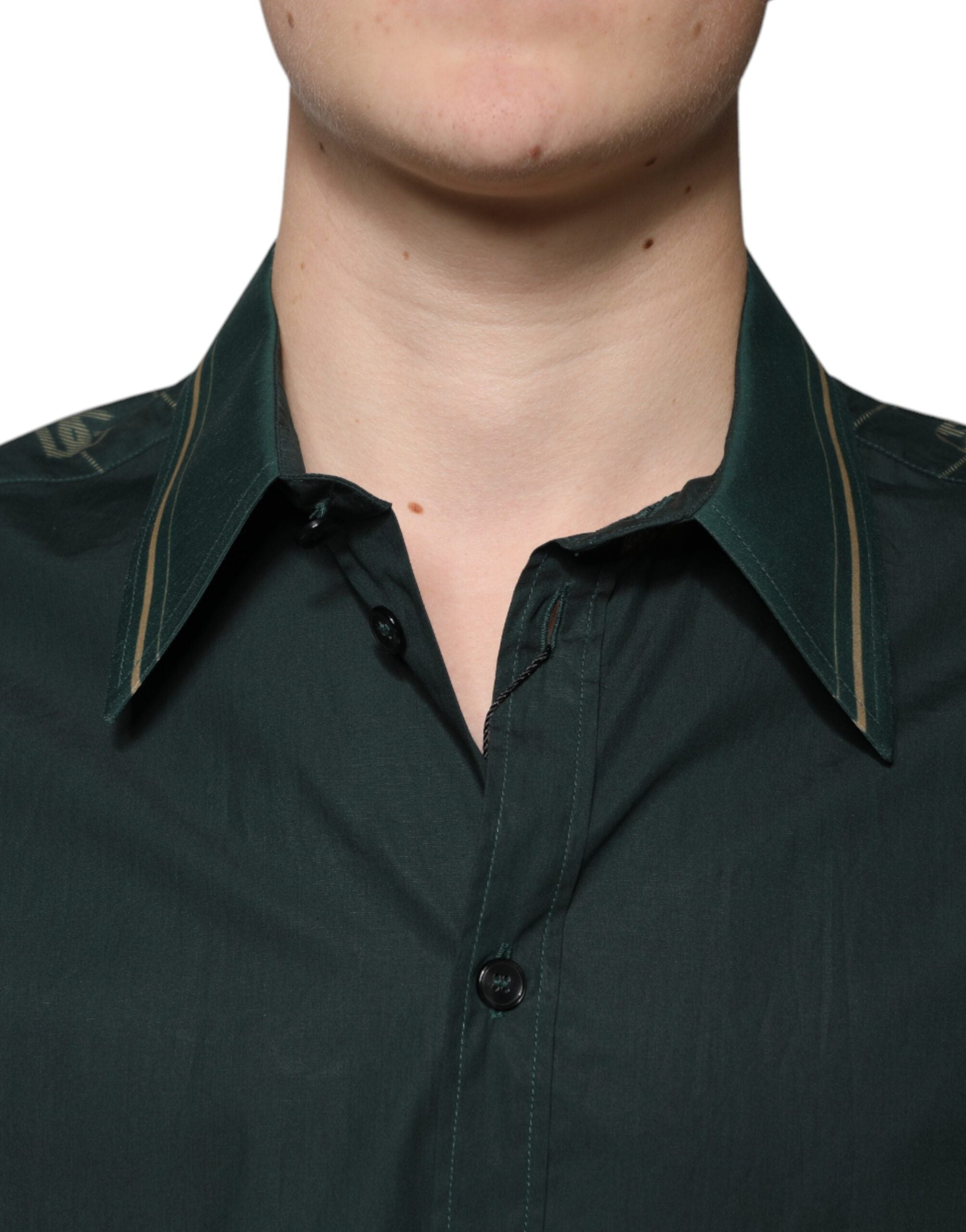 Chemise longue à manches longues Dolce & Gabbana Martini verte avec logo, style casual et design élégant visible sur l'image.