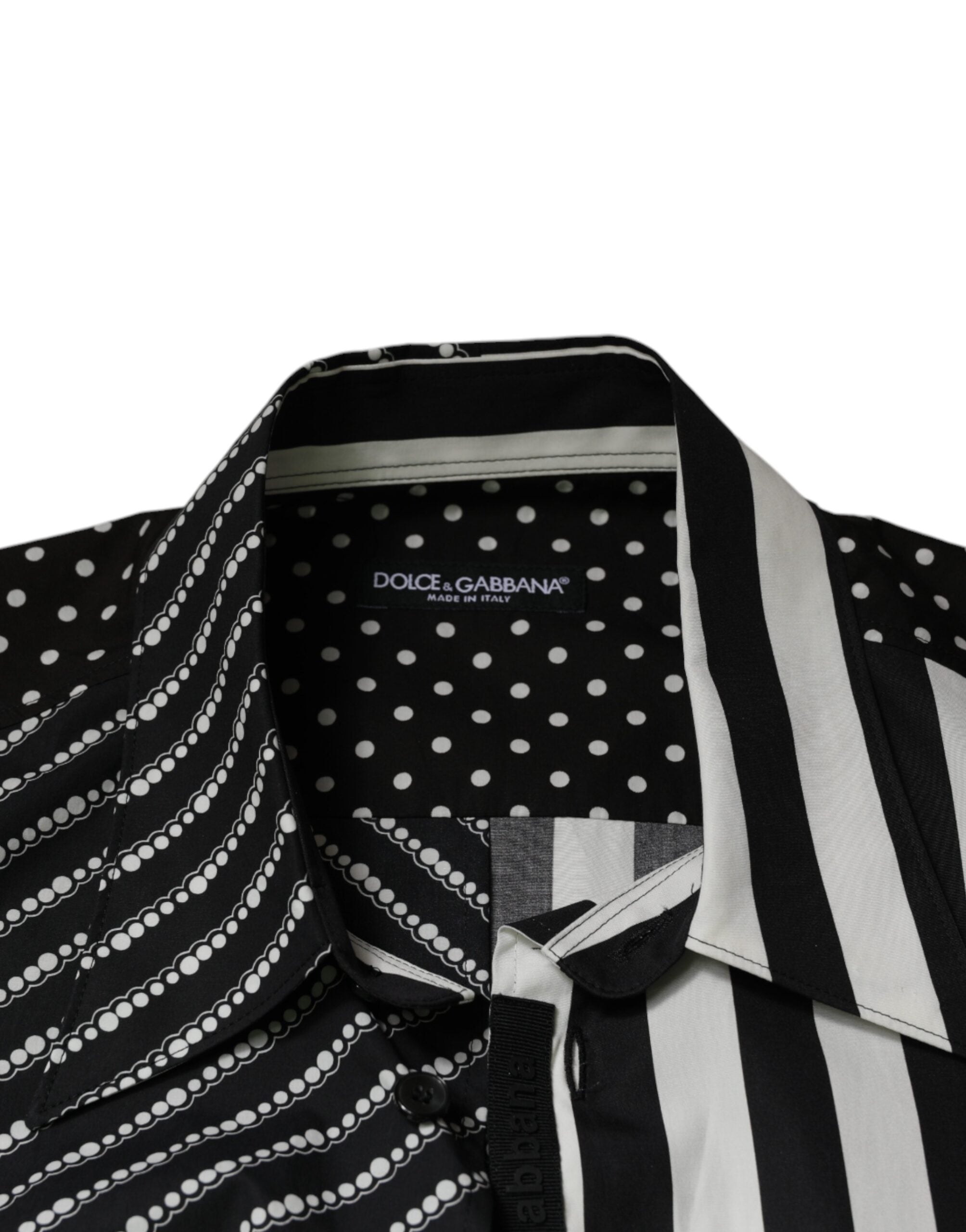 Chemise décontractée à rayures noires et blanches de Dolce & Gabbana avec boutons, style casual et élégant.