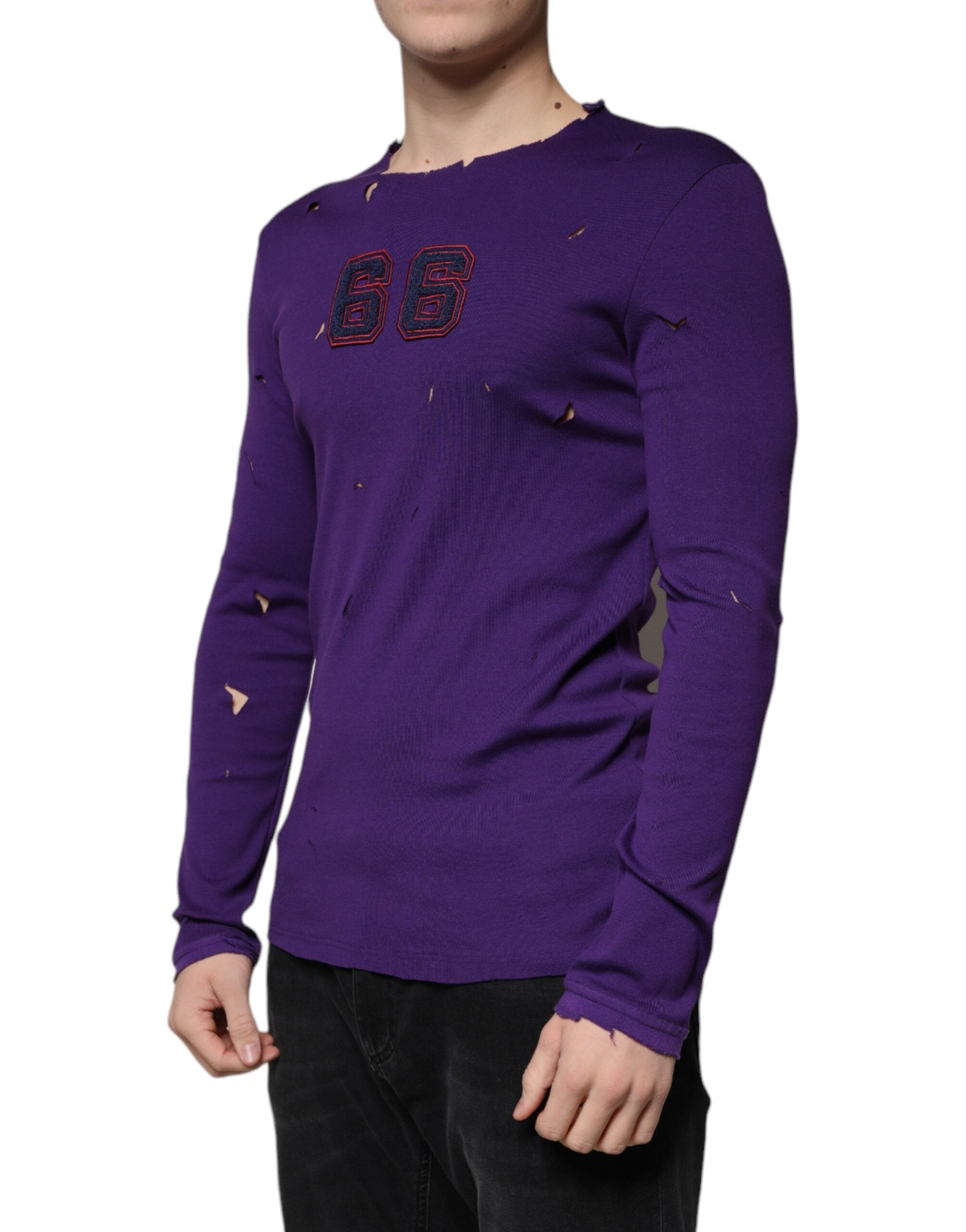 Pull homme en coton violet de Dolce & Gabbana, pull-over rond, style élégant et confortable.