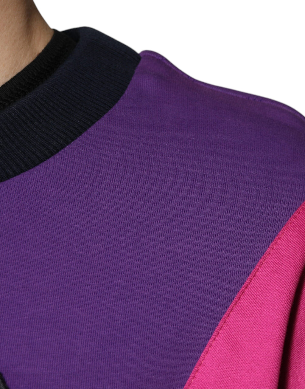Sweatshirt homme Dolce & Gabbana à col rond multicolore, pull en coton avec motif coloré, style décontracté et moderne.