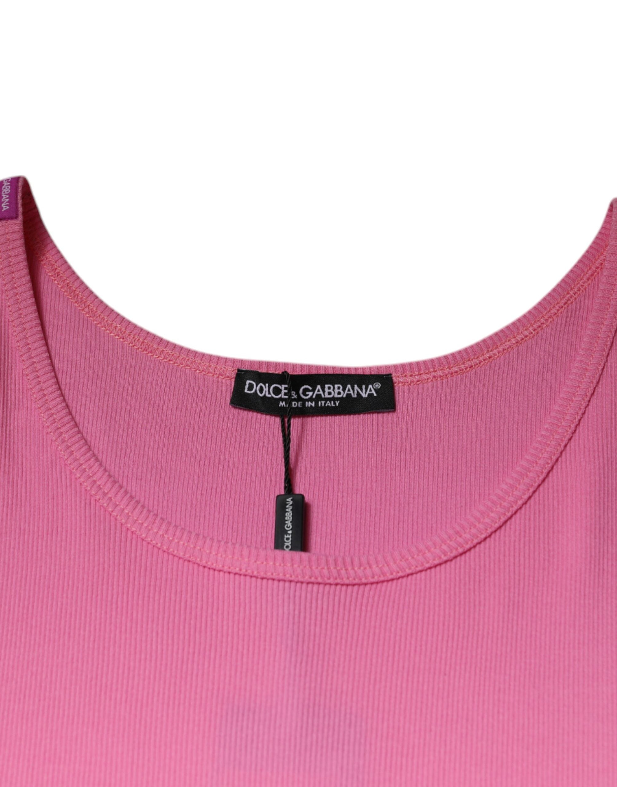 T-shirt sans manches en coton rose Dolce & Gabbana avec col rond, vue de face, détails du tissu et style élégant.