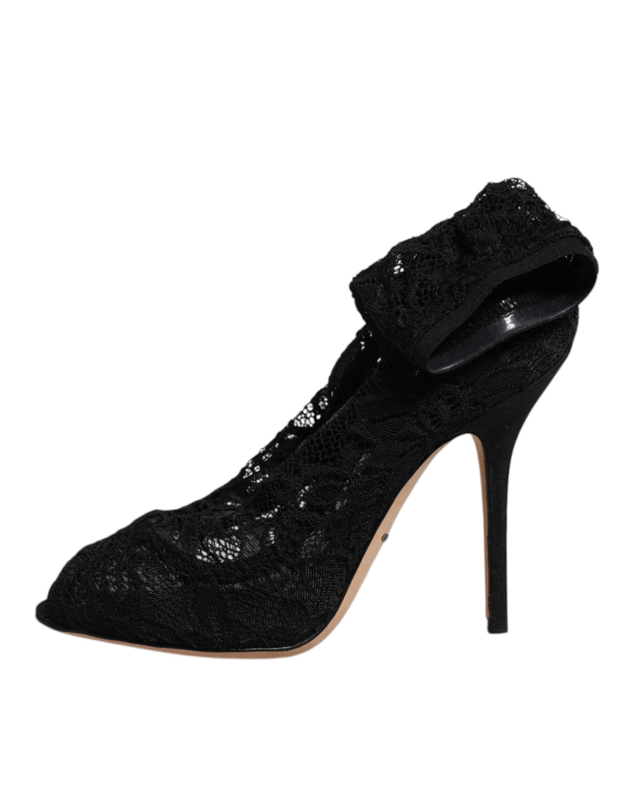 Chaussures Dolce & Gabbana, bottines noires en dentelle extensible et mi-mollet, élégantes et sophistiquées.