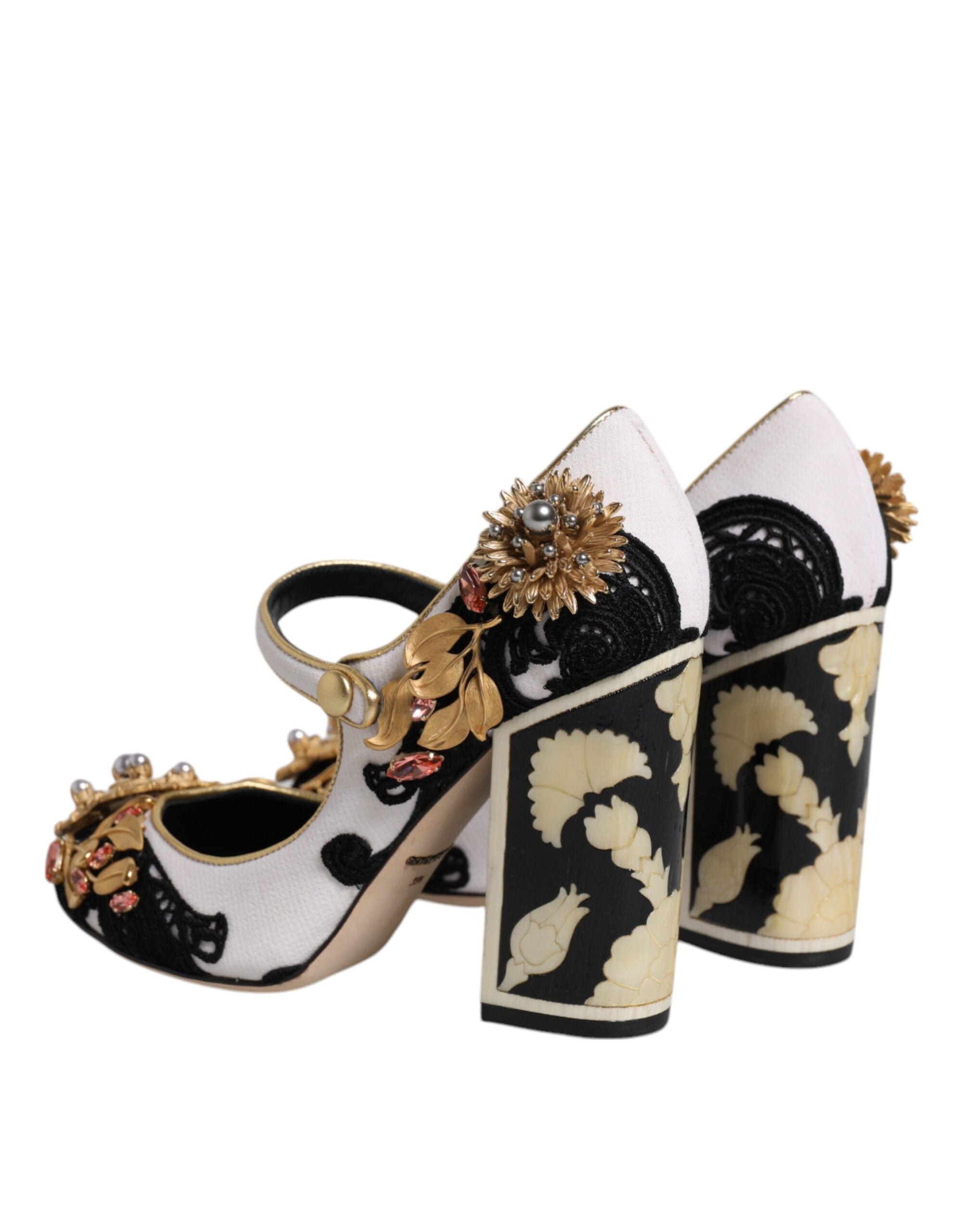 Escarpins Dolce & Gabbana multicolores ornés de broderies et de détails brillants, chaussures élégantes pour femmes.