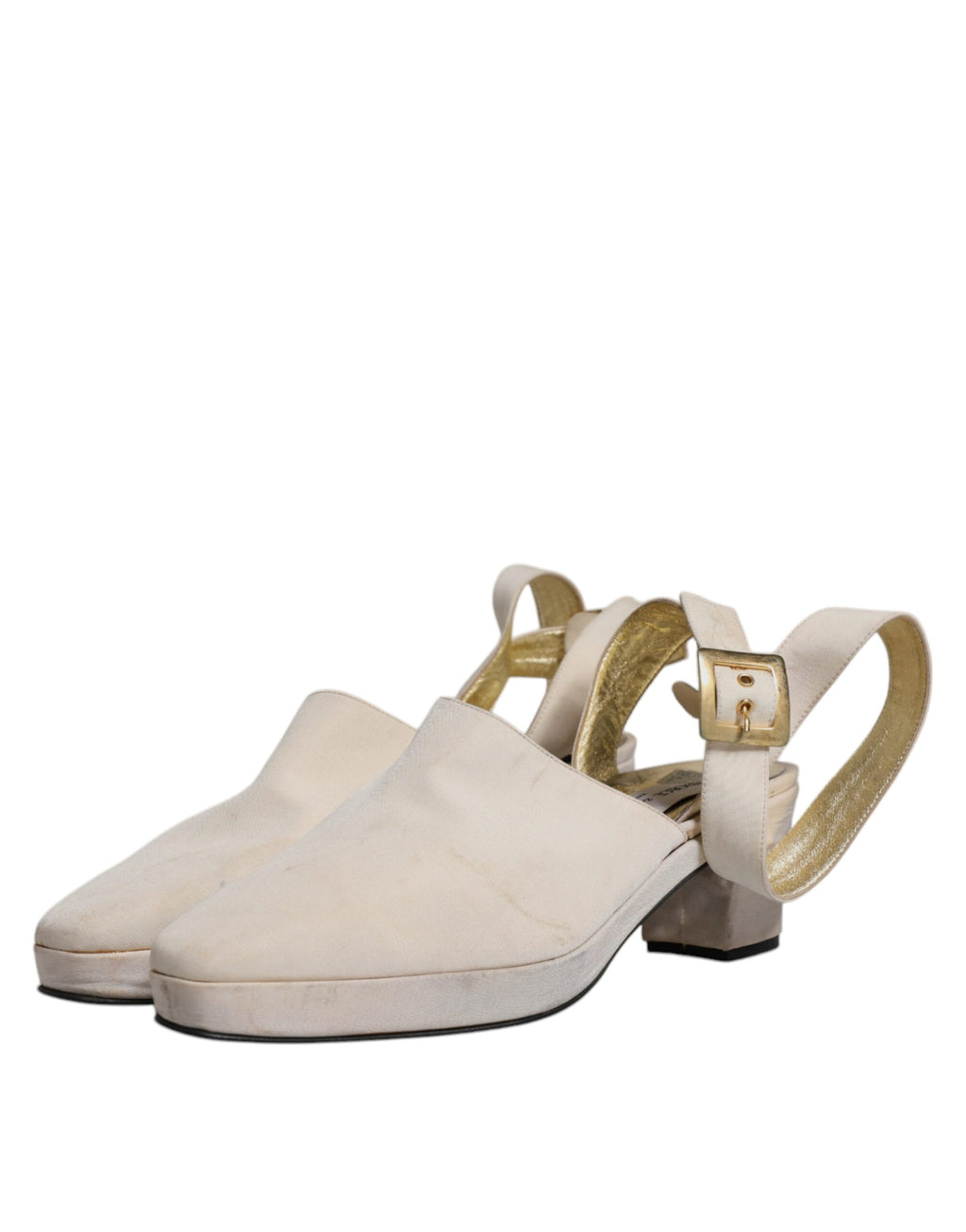 Sandales à talons blocs blanc cassé Dolce & Gabbana, chaussures à talon slingback élégantes et sophistiquées.