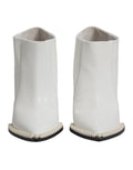 Bottines à talon pointues en cuir blanc avec perles faux Dolce & Gabbana, chausson élégant avec semelle en cuir.
