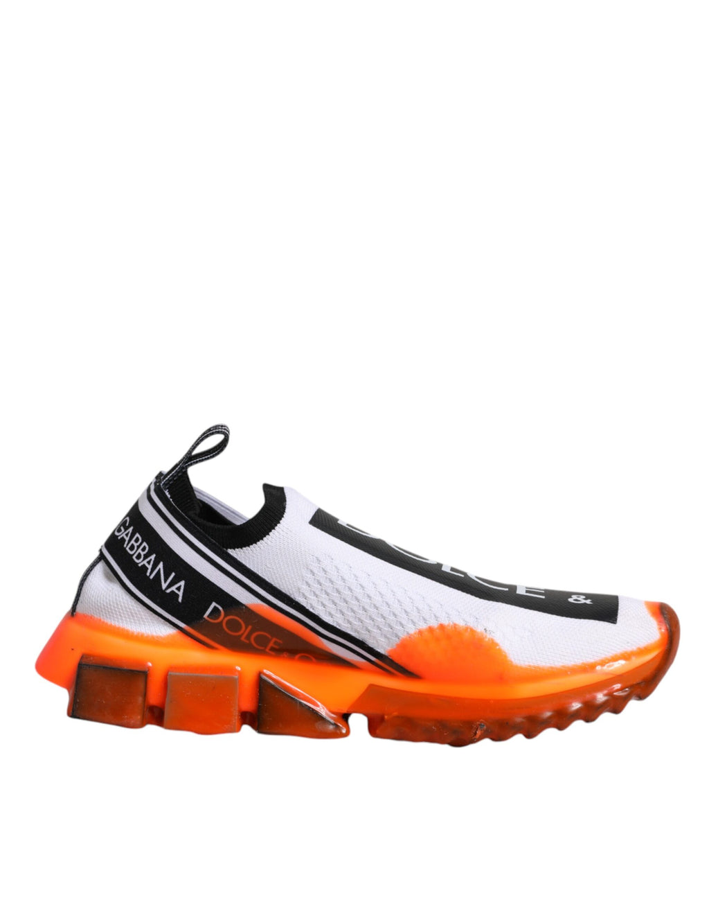 Chaussures sneakers Dolce & Gabbana Sorrento blanches avec détails orange, style slip-on, vue de face.