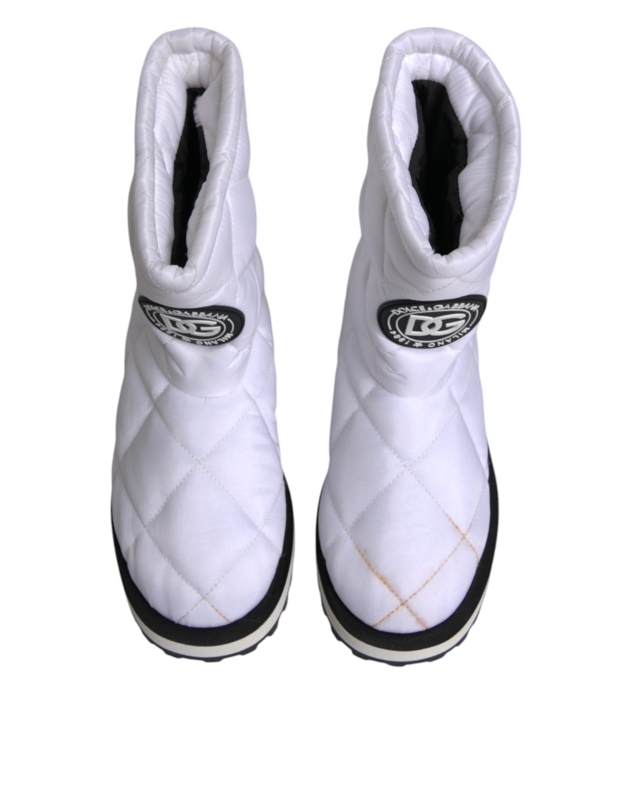 Bottes mi-mollet en viscose blanche de Dolce & Gabbana avec rembourrage, style élégant et moderne.