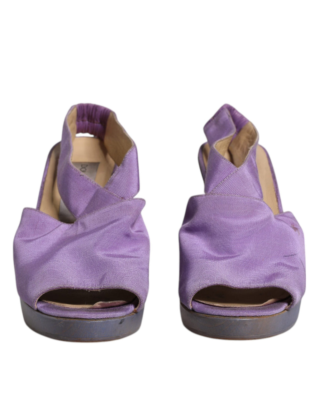Sandales à talons plateforme violettes Dolce & Gabbana, chaussures à talons slingback élégants et tendance.