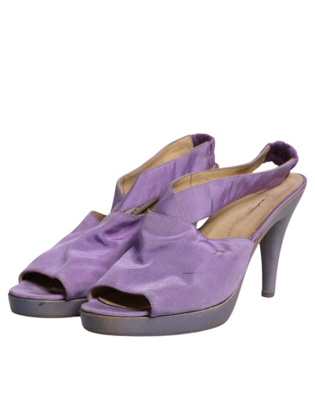 Sandales à talons platformes violettes Dolce & Gabbana, chaussures à talons slingback élégantes et sophistiquées.
