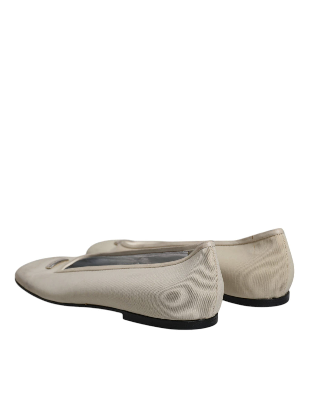 Chaussures ballerines Dolce & Gabbana en tissu beige, slip-on élégantes pour femme, semelle plate et design sophistiqué.
