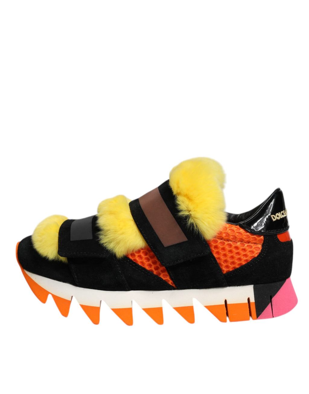 Chaussures sneakers Dolce & Gabbana multicolores avec ornements en fourrure, mode élégante et tendance.