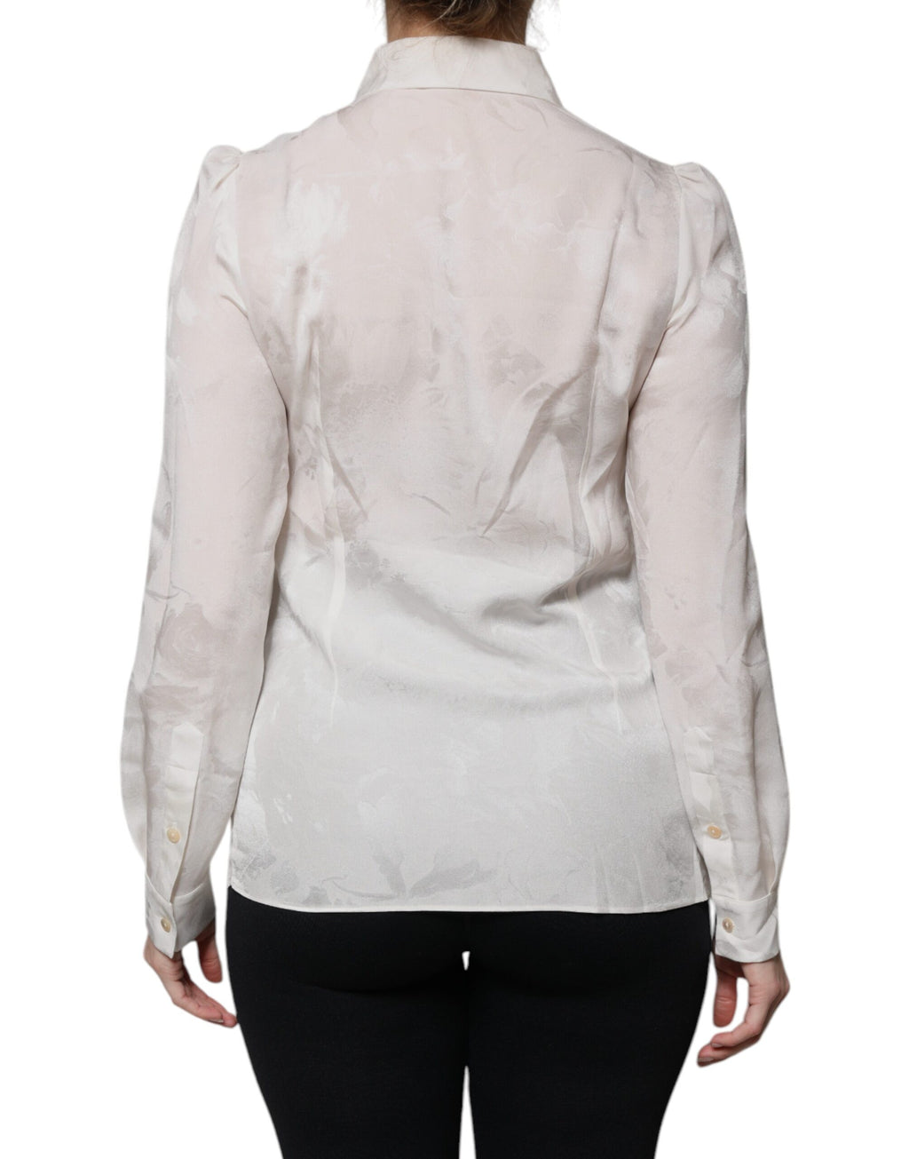 Chemise en soie blanche Dolce & Gabbana à col, manches longues, style élégant et sophistiqué.