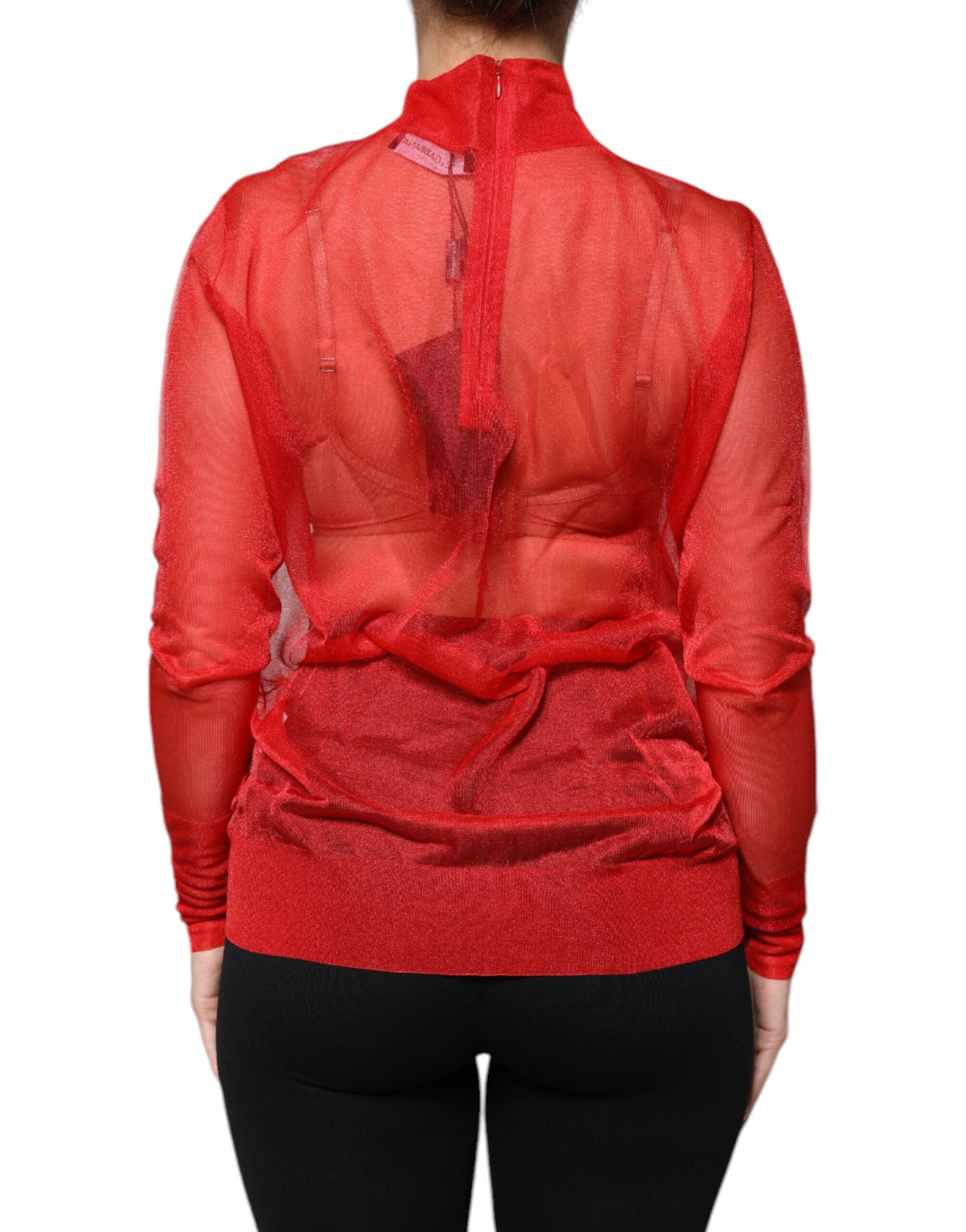 Chemise à manches longues en maille rouge Dolce & Gabbana, haut à col roulé élégant et féminin.