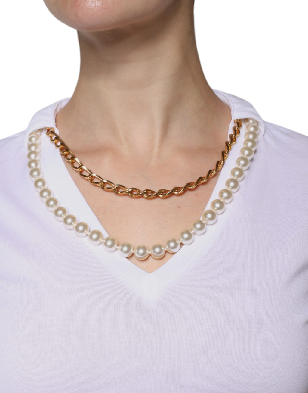 T-shirt Dolce & Gabbana blanc en coton avec chaîne de collier courte à manches longues, mode élégante et décontractée.