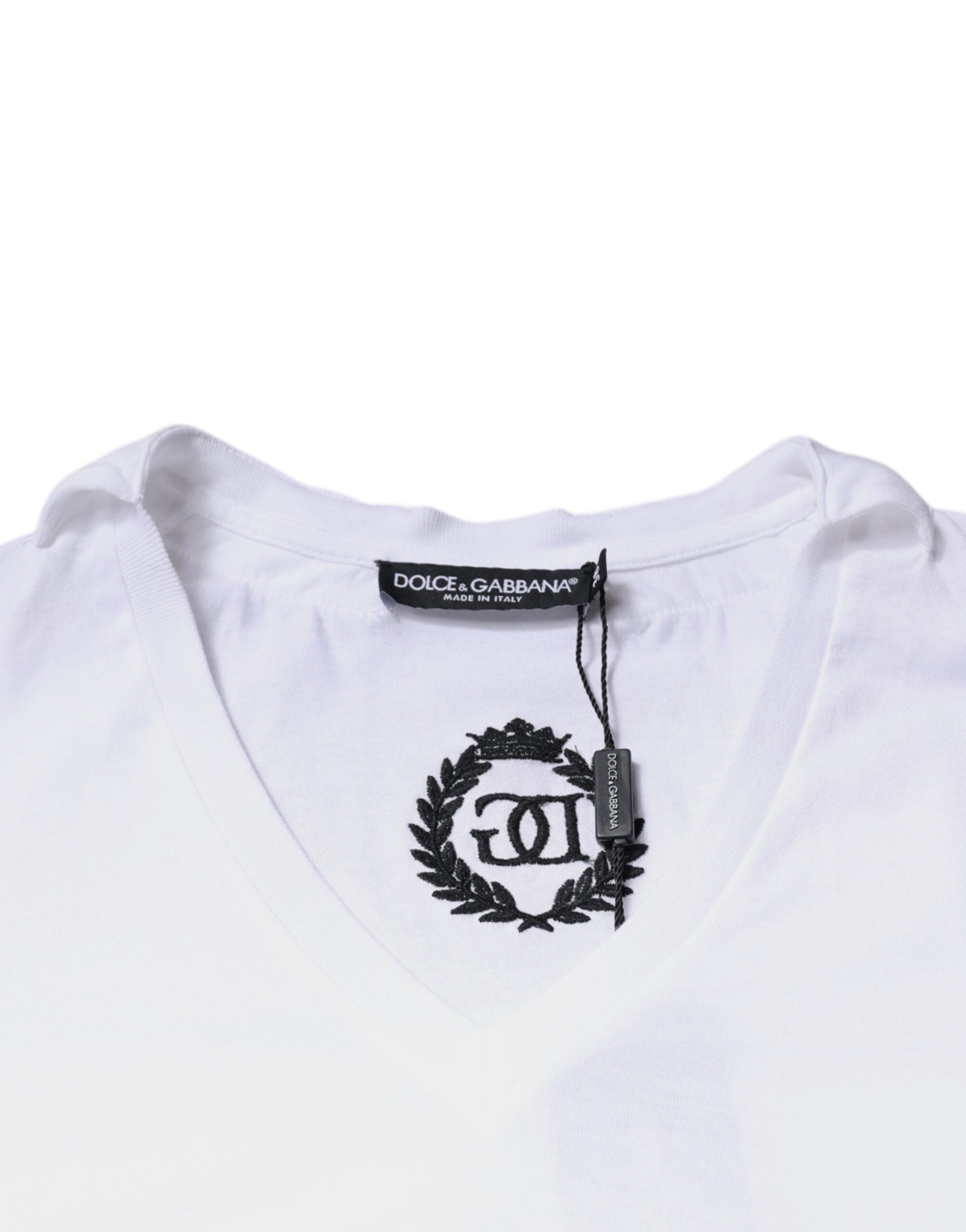 T-shirt blanc Dolce & Gabbana en coton avec chaîne col court à manches courtes, style élégant et moderne.