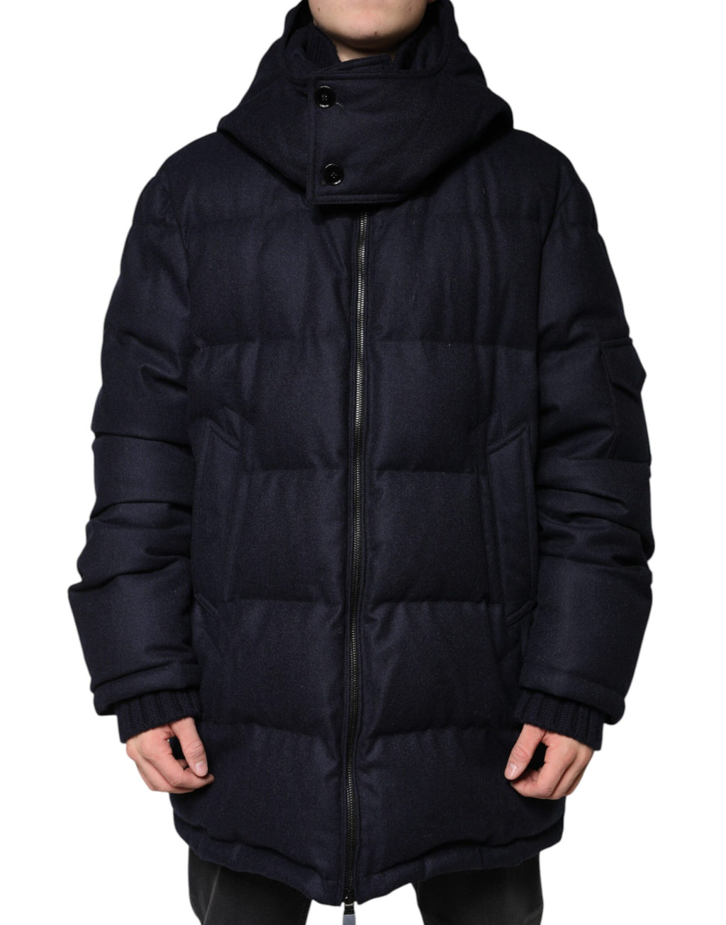 Veste homme Dolce & Gabbana en nylon noir avec capuche, style puffer et matelassée, adaptée pour l'hiver.