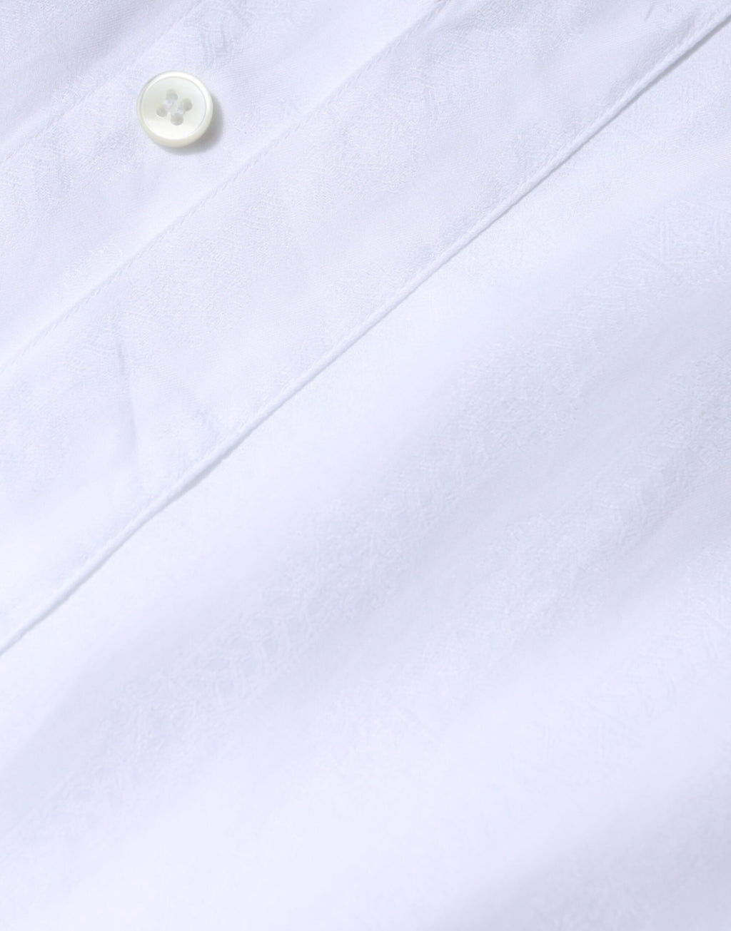Chemise blanche en coton formelle pour homme Dolce & Gabbana avec détails dorés, élégante et sophistiquée.