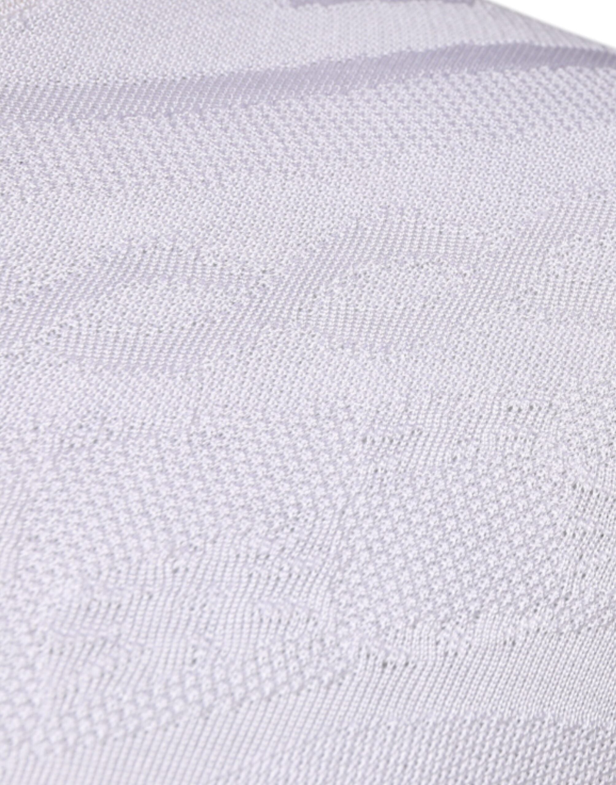 Pull à manches longues en soie blanche Dolce & Gabbana pour homme, col rond élégant et confortable.