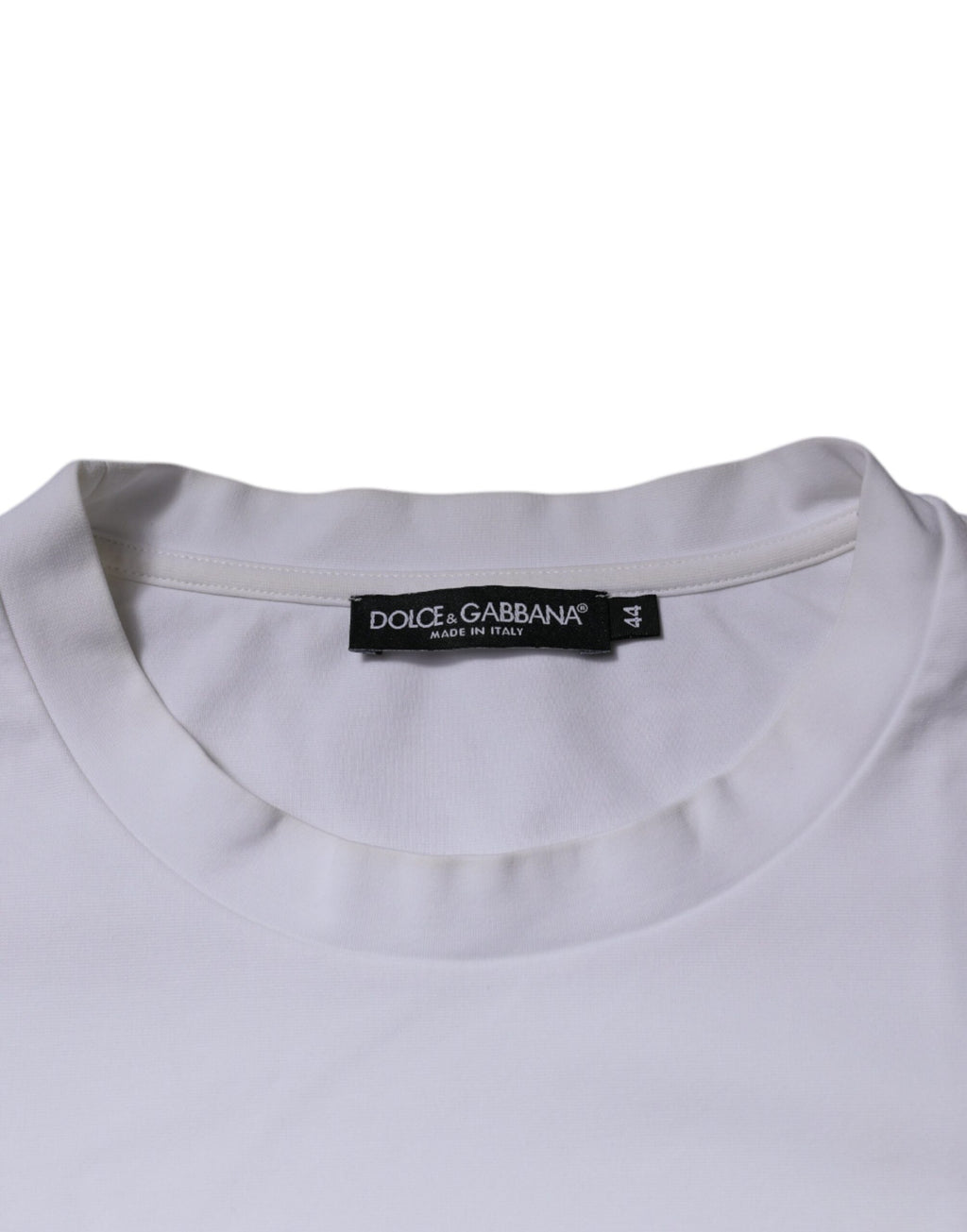 T-shirt blanc Dolce & Gabbana à logo DG, col ras du cou, manches courtes, design simple et élégant.